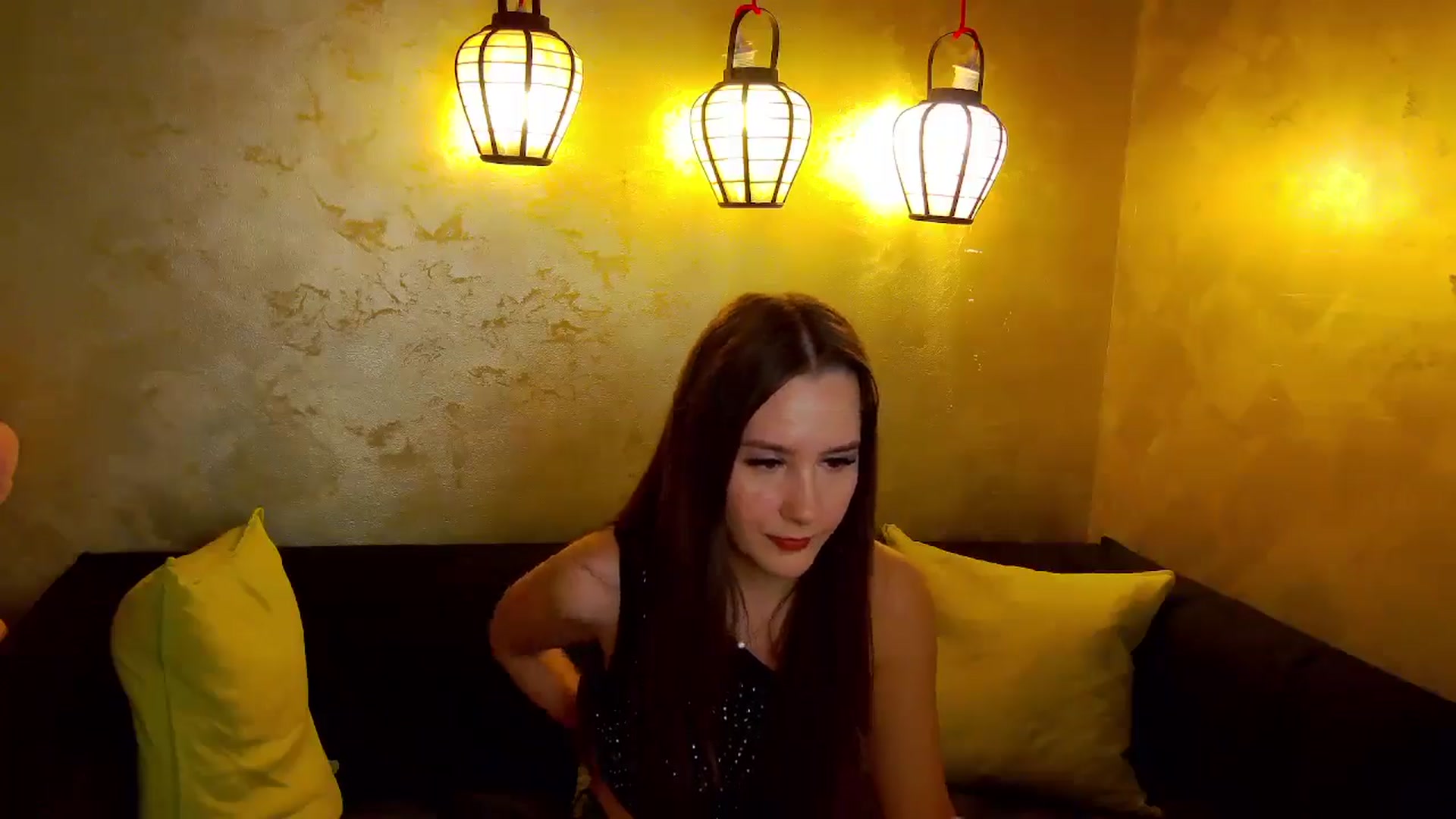 Gallery image thumbnail from Radiance's myfreecams stream on, 11/24/2025, 18:18 image 12 of 20