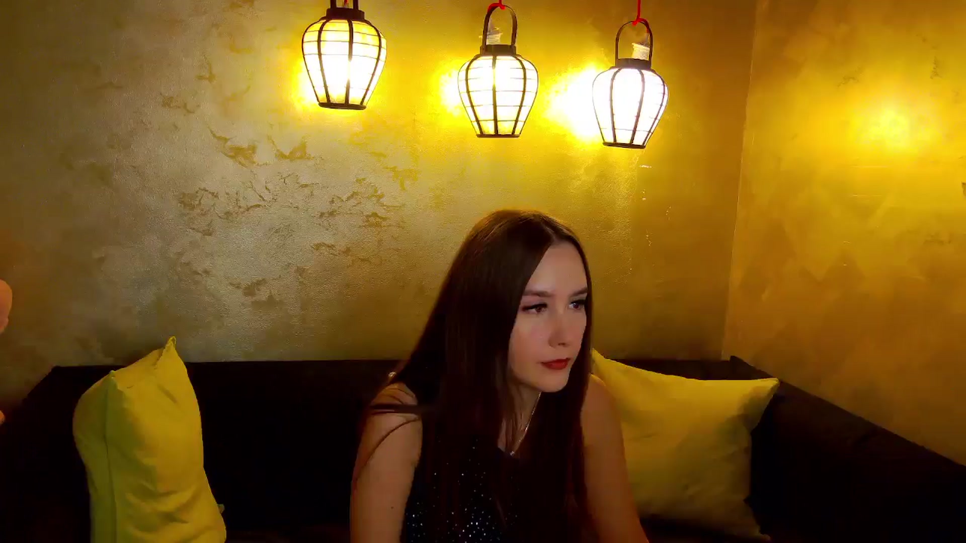Gallery image thumbnail from Radiance's myfreecams stream on, 11/24/2025, 18:18 image 3 of 20