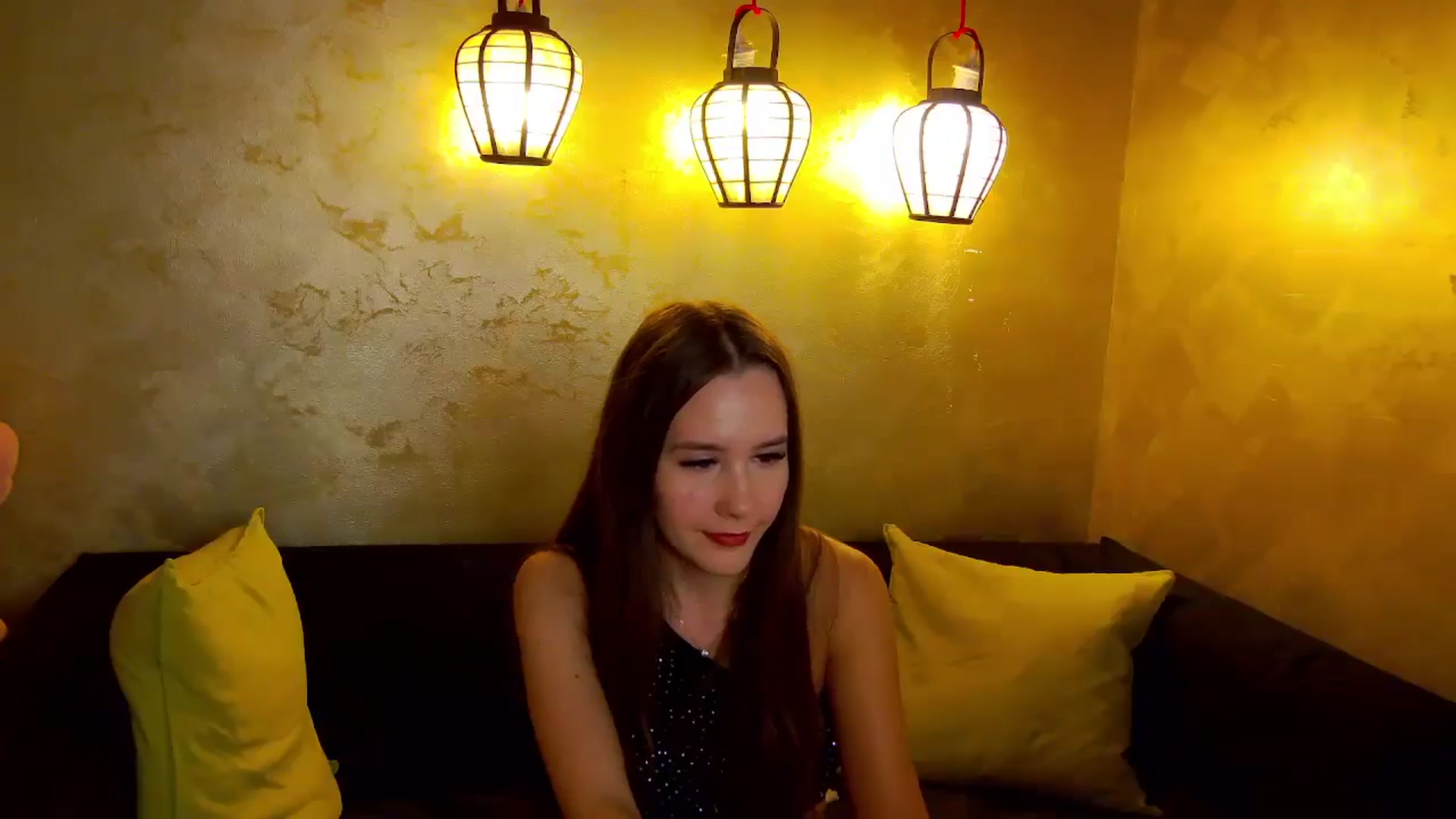 Gallery image thumbnail from Radiance's myfreecams stream on, 11/24/2025, 18:18 image 8 of 20