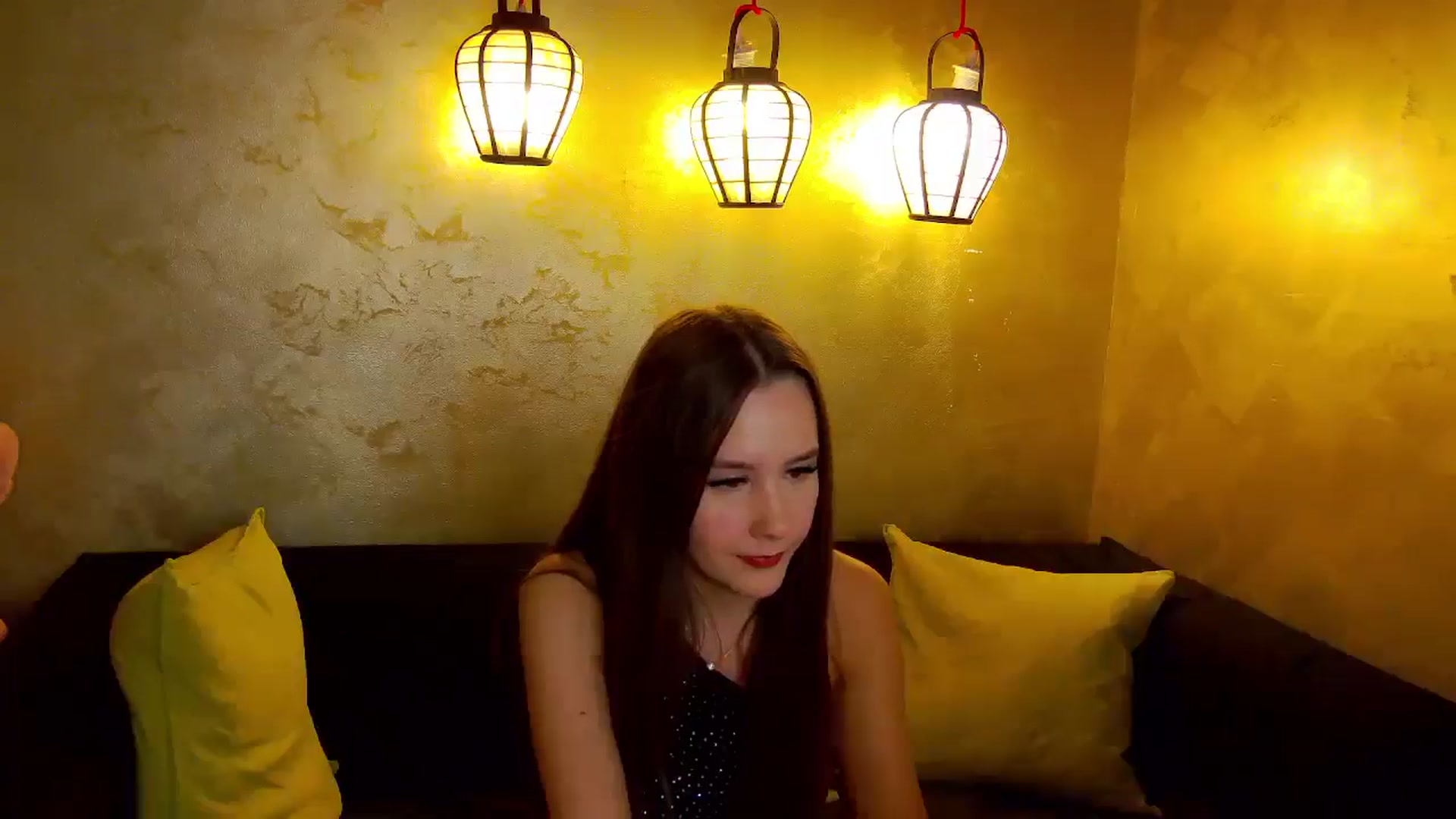 Gallery image thumbnail from Radiance's myfreecams stream on, 11/24/2025, 18:18 image 11 of 20