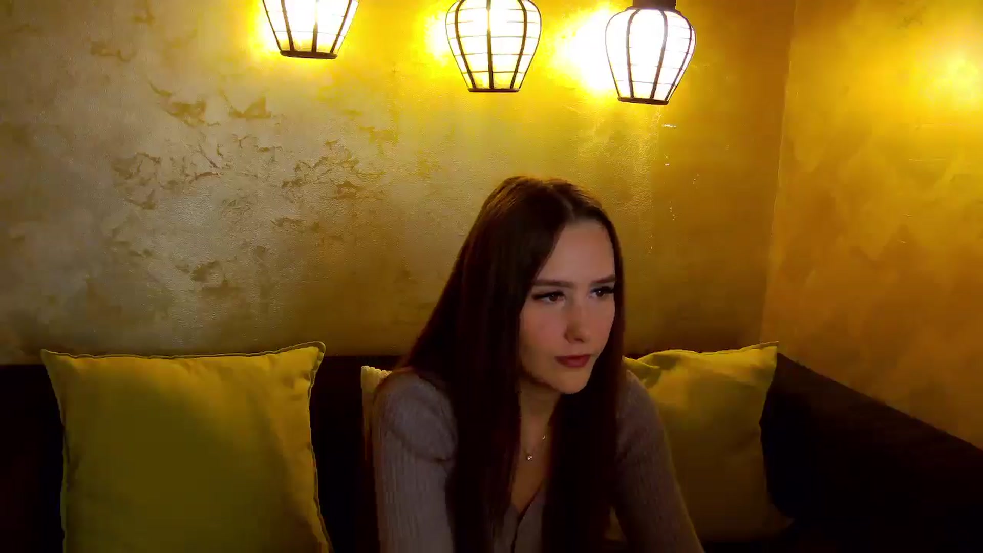 Gallery image thumbnail from Radiance's myfreecams stream on, 11/25/2025, 15:12 image 3 of 20