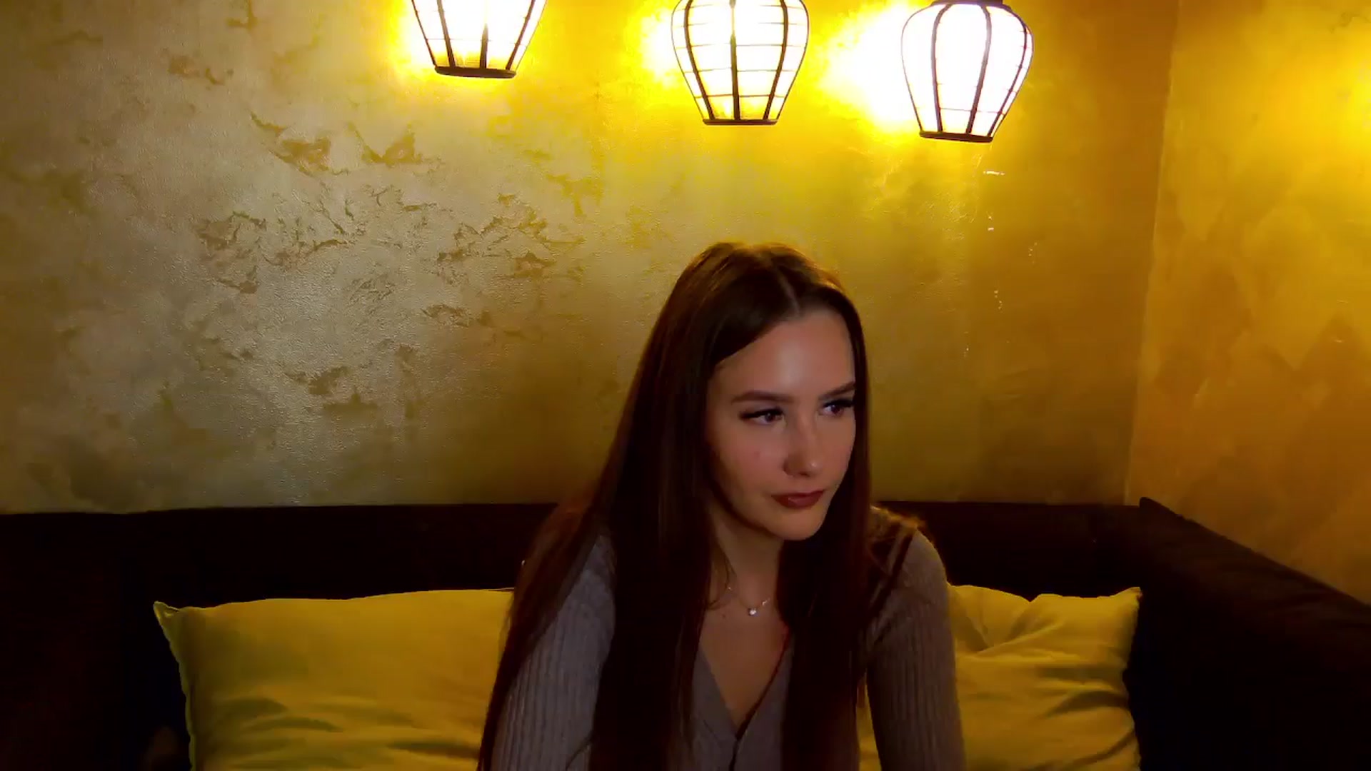 Gallery image thumbnail from Radiance's myfreecams stream on, 11/25/2025, 20:30 image 1 of 20