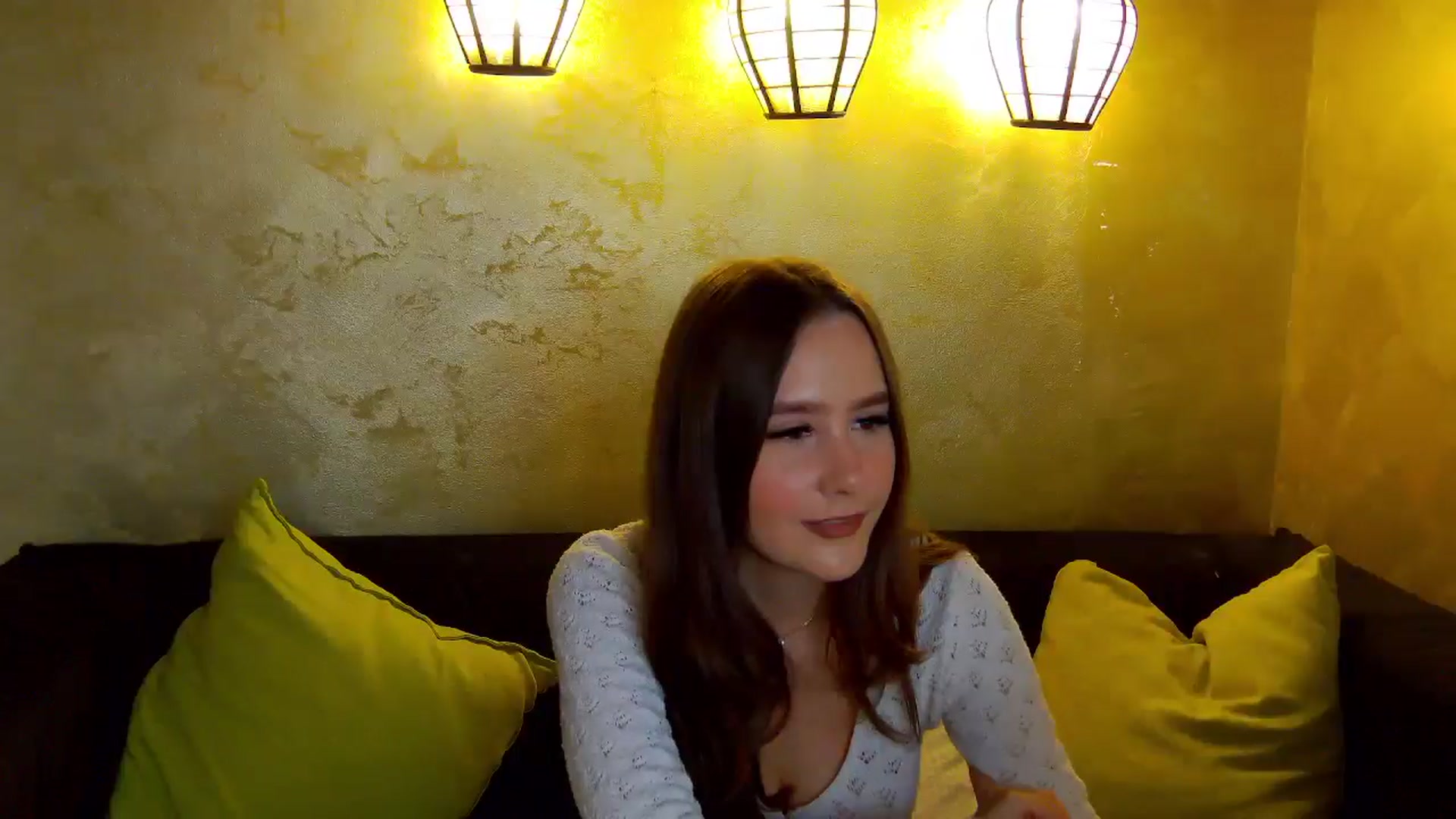 Gallery image thumbnail from Radiance's myfreecams stream on, 11/27/2025, 15:22 image 2 of 20