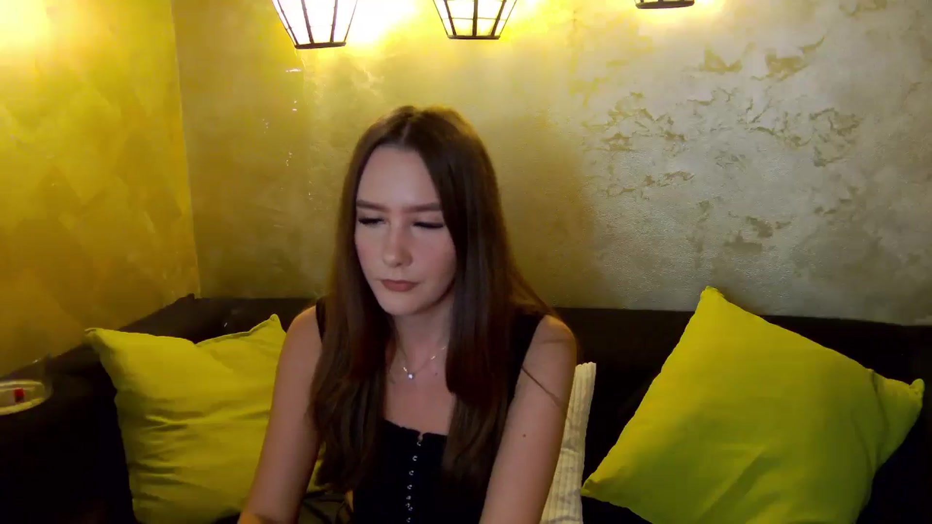 Gallery image thumbnail from Radiance's myfreecams stream on, 11/30/2025, 15:28 image 10 of 20
