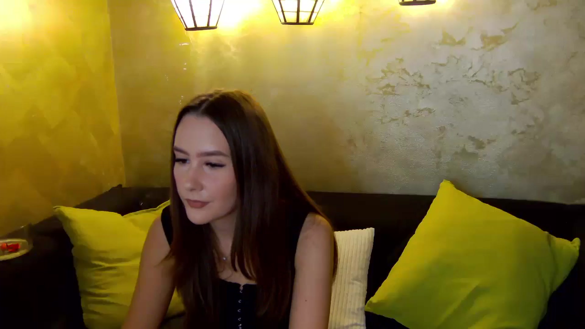 Gallery image thumbnail from Radiance's myfreecams stream on, 11/30/2025, 15:28 image 19 of 20