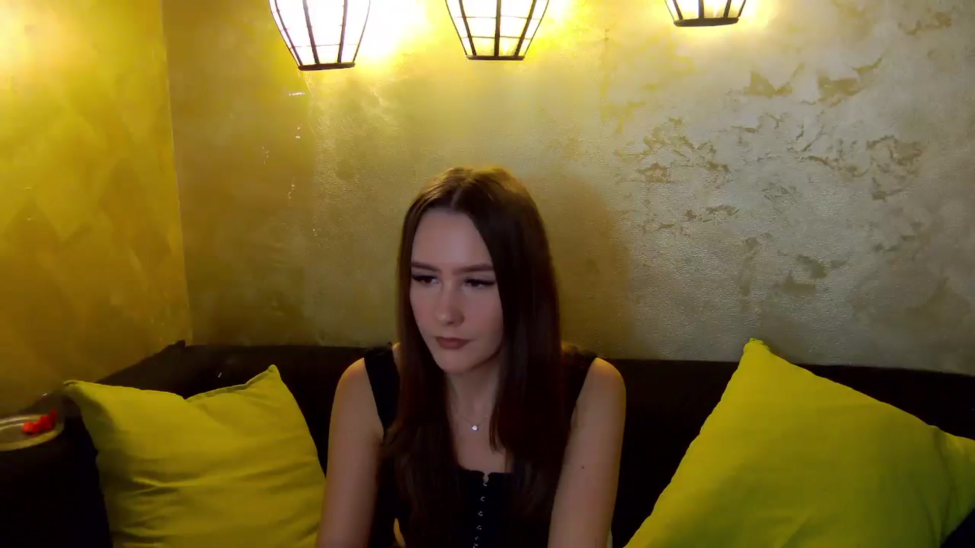 Gallery image thumbnail from Radiance's myfreecams stream on, 11/30/2025, 18:12 image 8 of 20