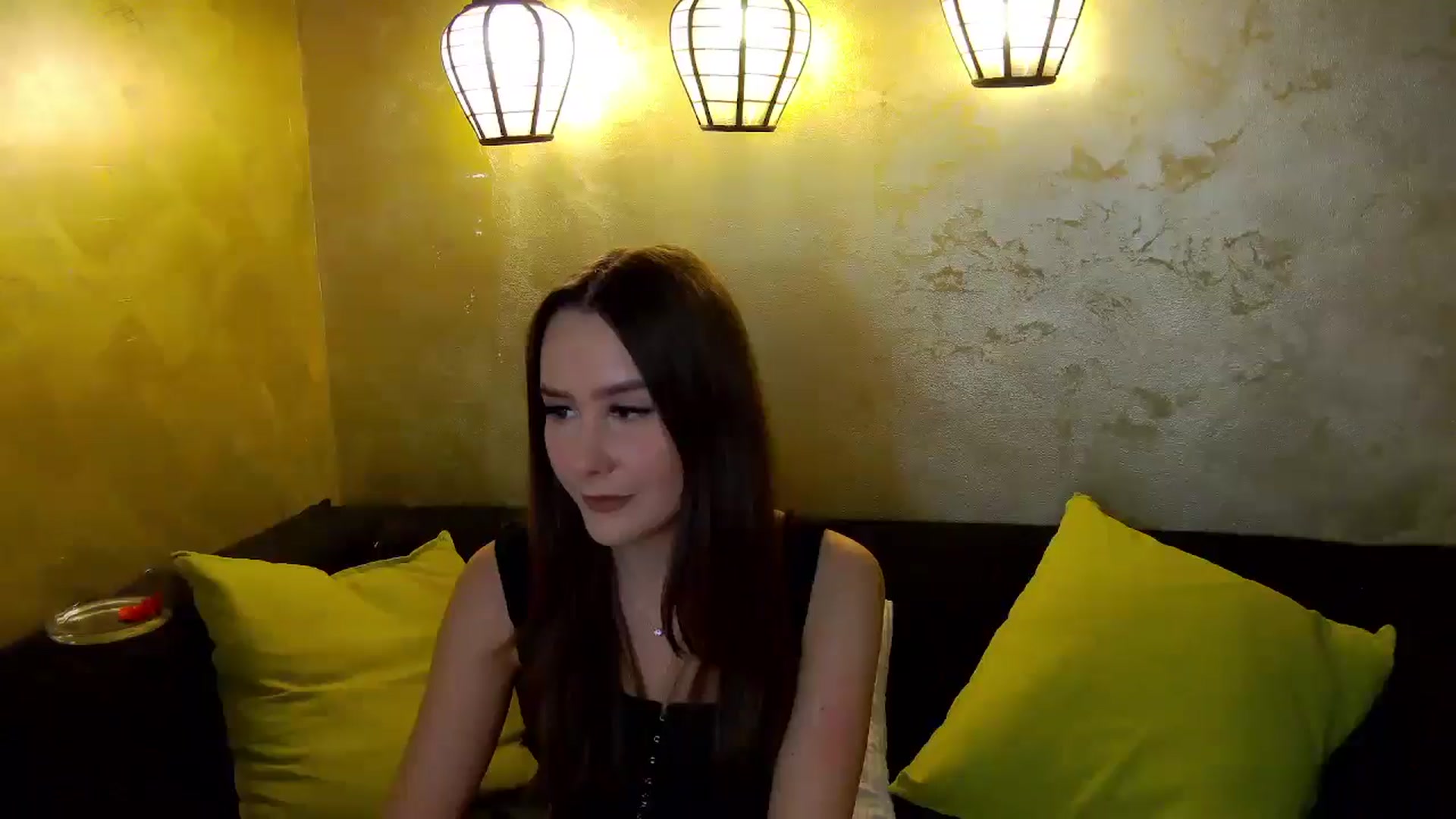 Gallery image thumbnail from Radiance's myfreecams stream on, 11/30/2025, 18:12 image 13 of 20