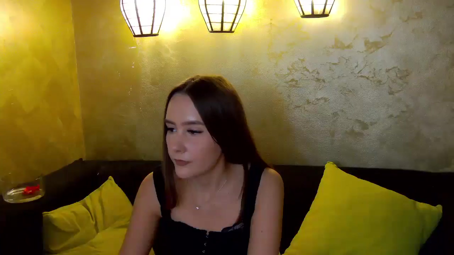 Gallery image thumbnail from Radiance's myfreecams stream on, 11/30/2025, 20:38 image 3 of 20