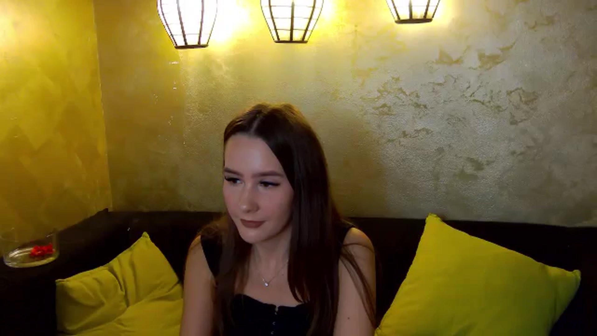 Gallery image thumbnail from Radiance's myfreecams stream on, 11/30/2025, 20:38 image 14 of 20