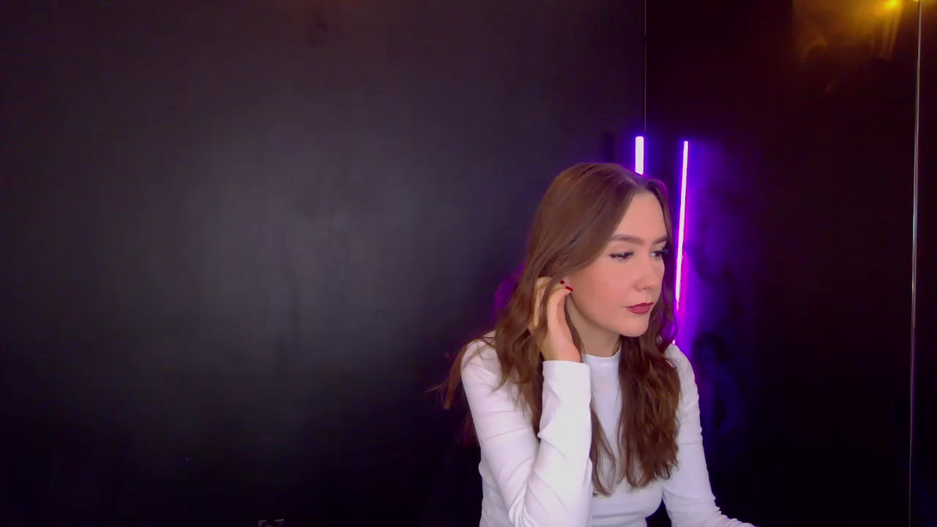 Gallery image thumbnail from Radiance's myfreecams stream on, 12/04/2025, 15:37 image 10 of 20