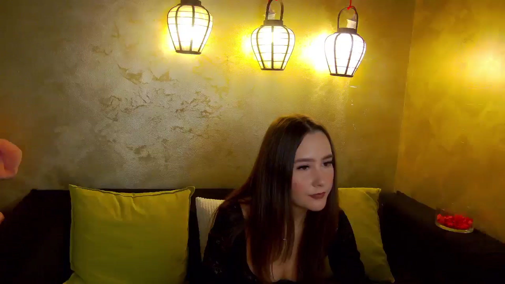 Gallery image thumbnail from Radiance's myfreecams stream on, 12/05/2025, 18:57 image 17 of 20