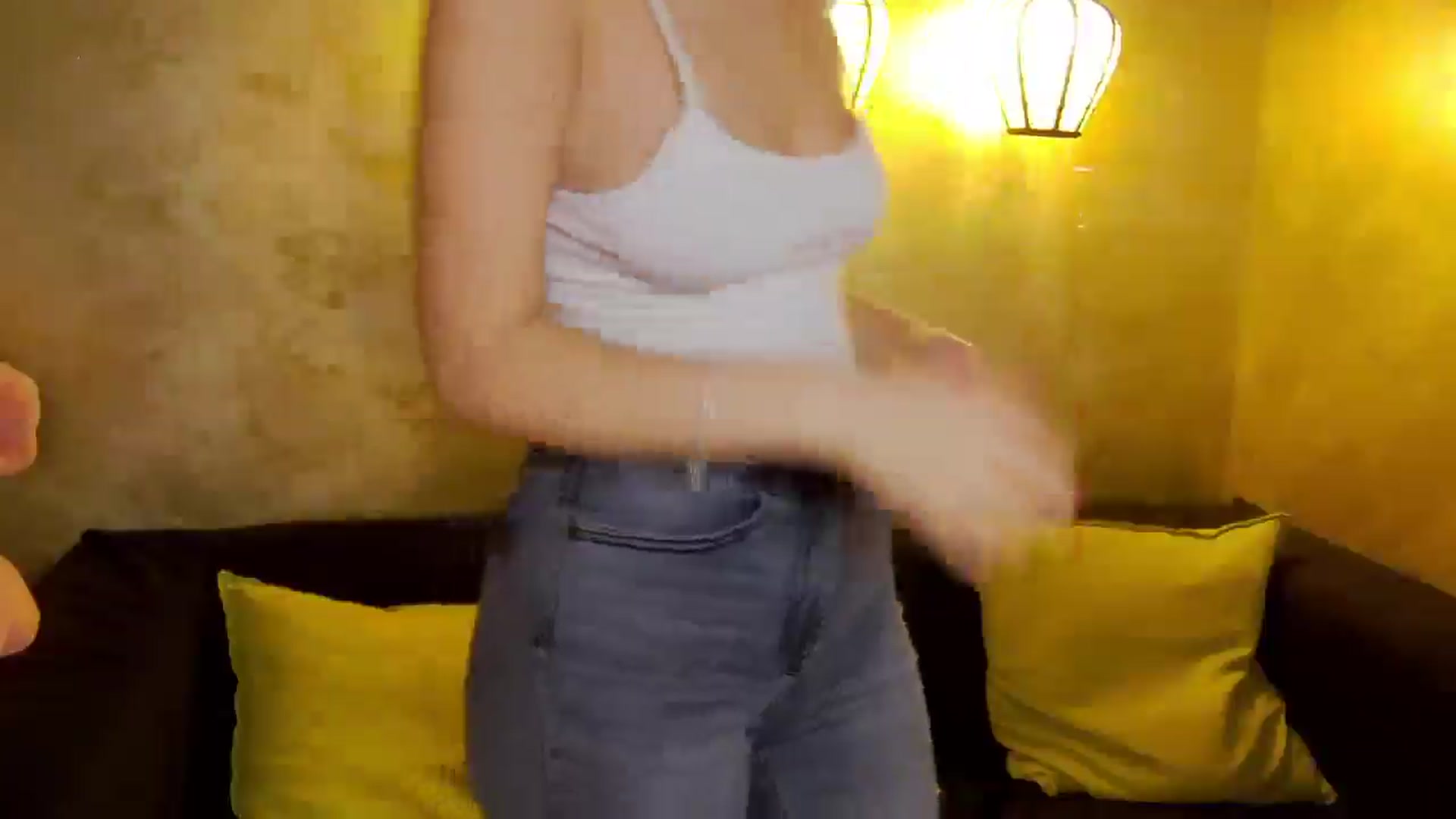 Gallery image thumbnail from Radiance's myfreecams stream on, 12/07/2025, 18:46 image 9 of 20