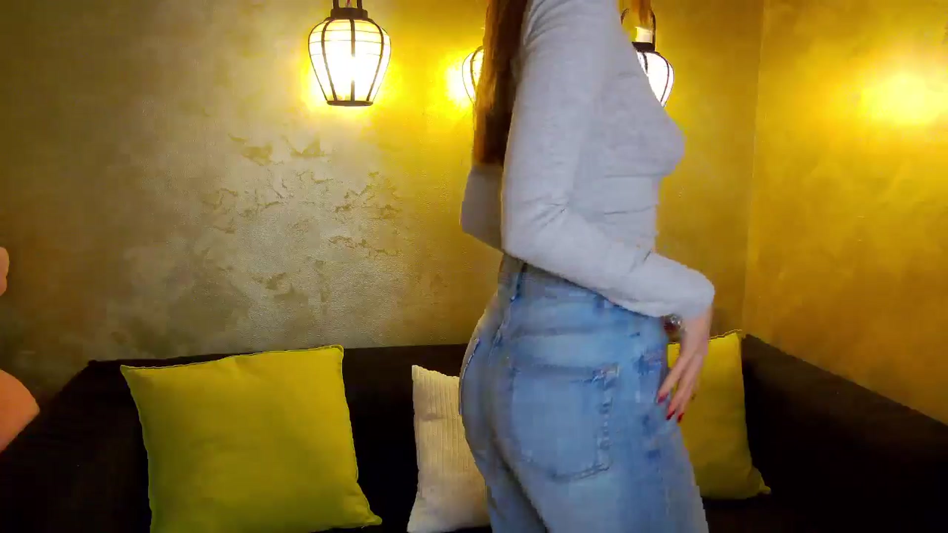 Gallery image thumbnail from Radiance's myfreecams stream on, 12/10/2025, 14:45 image 12 of 20