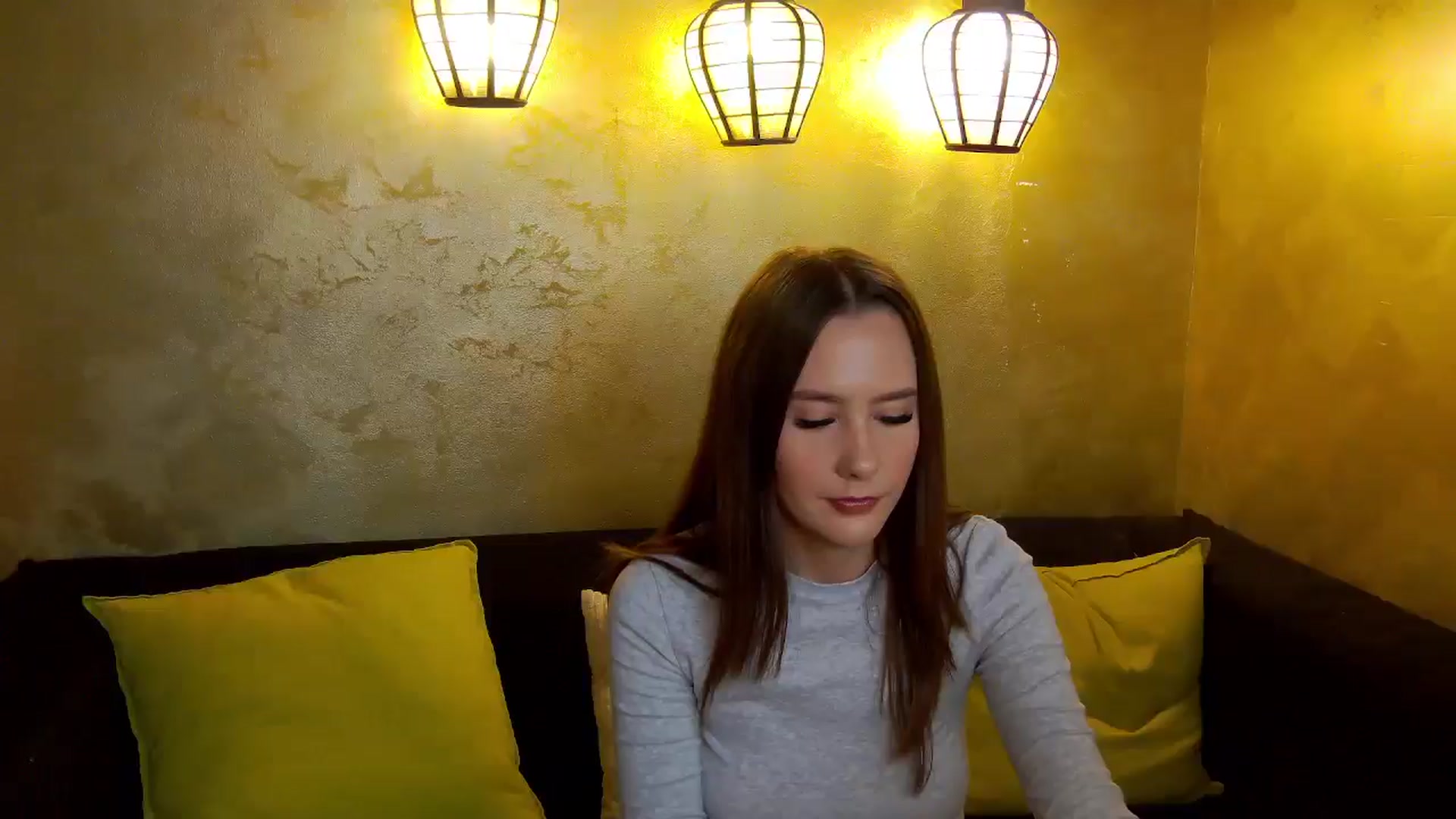 Gallery image thumbnail from Radiance's myfreecams stream on, 12/10/2025, 19:59 image 1 of 20