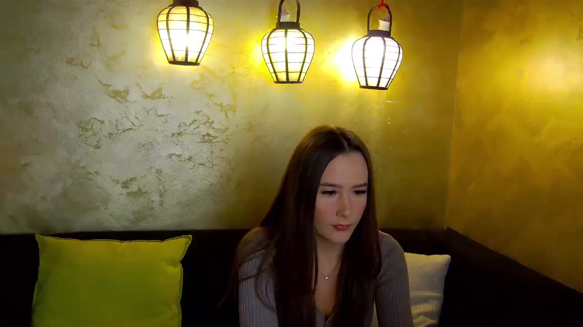 Gallery image thumbnail from Radiance's myfreecams stream on, 12/18/2025, 14:20 image 4 of 20