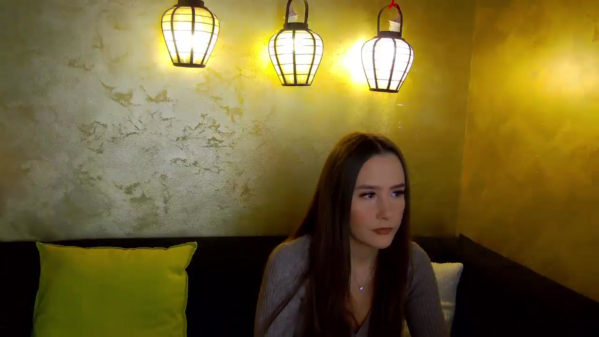 Gallery image thumbnail from Radiance's myfreecams stream on, 12/18/2025, 14:20 image 9 of 20