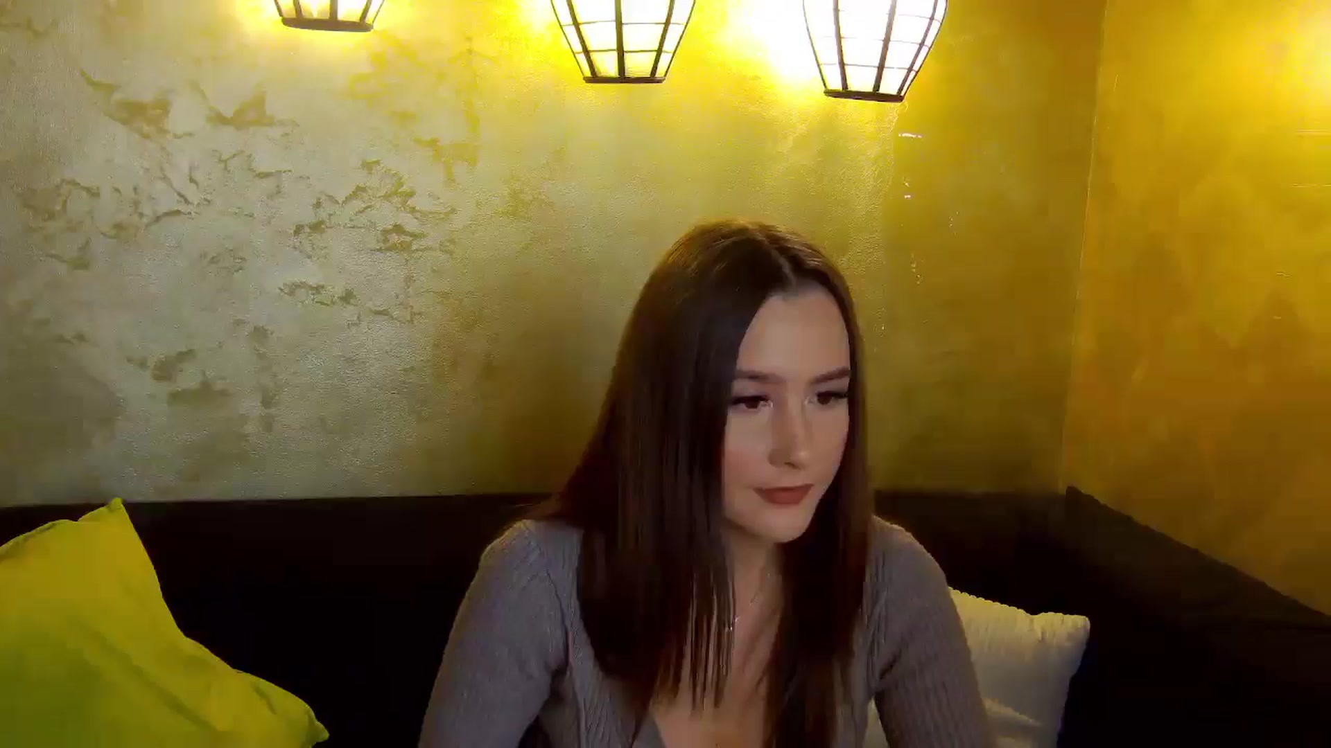 Gallery image thumbnail from Radiance's myfreecams stream on, 12/18/2025, 19:36 image 18 of 20