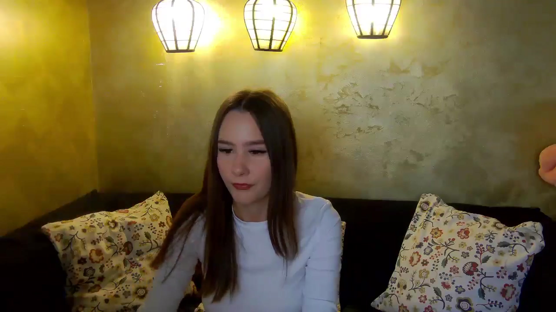 Gallery image thumbnail from Radiance's myfreecams stream on, 12/21/2025, 19:57 image 3 of 20