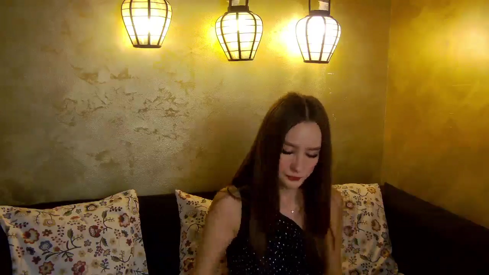 Gallery image thumbnail from Radiance's myfreecams stream on, 12/29/2025, 14:42 image 18 of 20