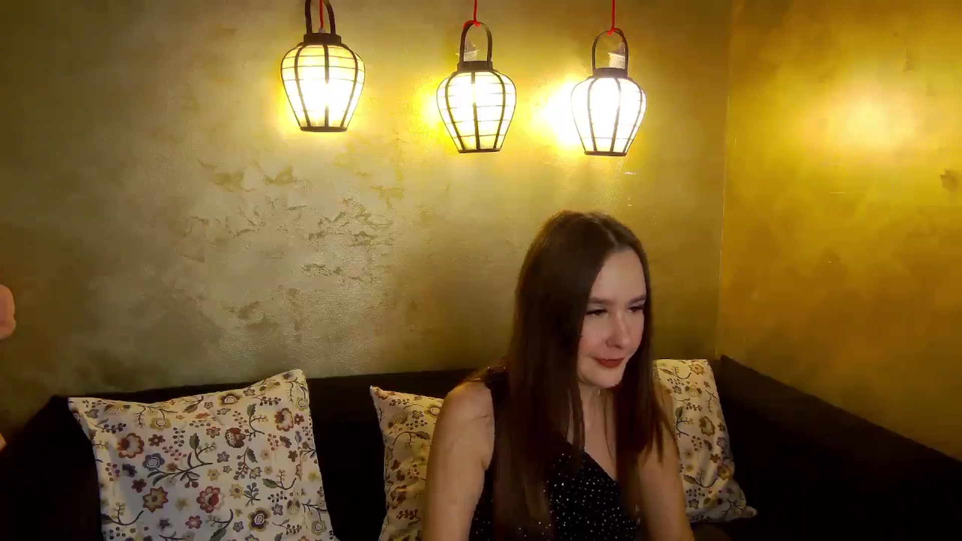 Gallery image thumbnail from Radiance's myfreecams stream on, 12/29/2025, 18:34 image 19 of 20