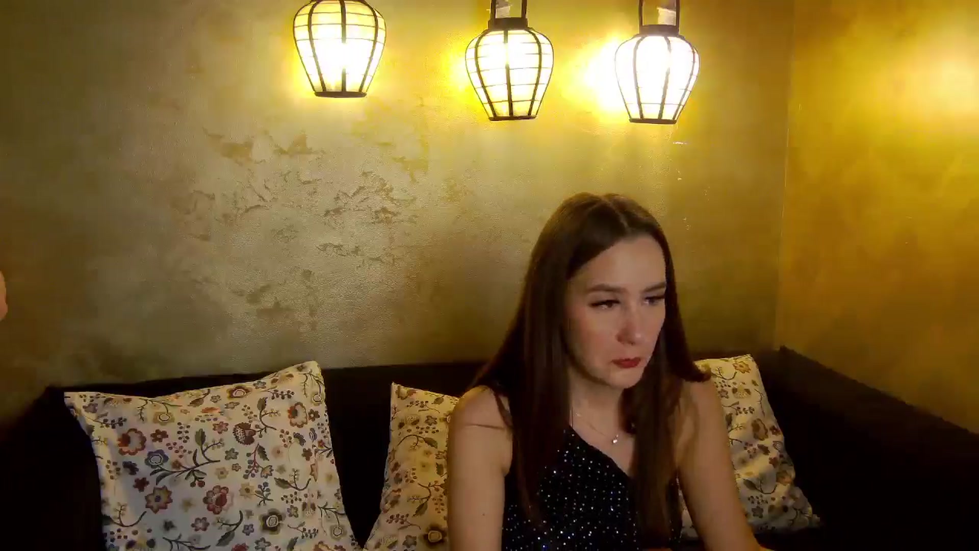 Gallery image thumbnail from Radiance's myfreecams stream on, 12/29/2025, 20:11 image 4 of 20