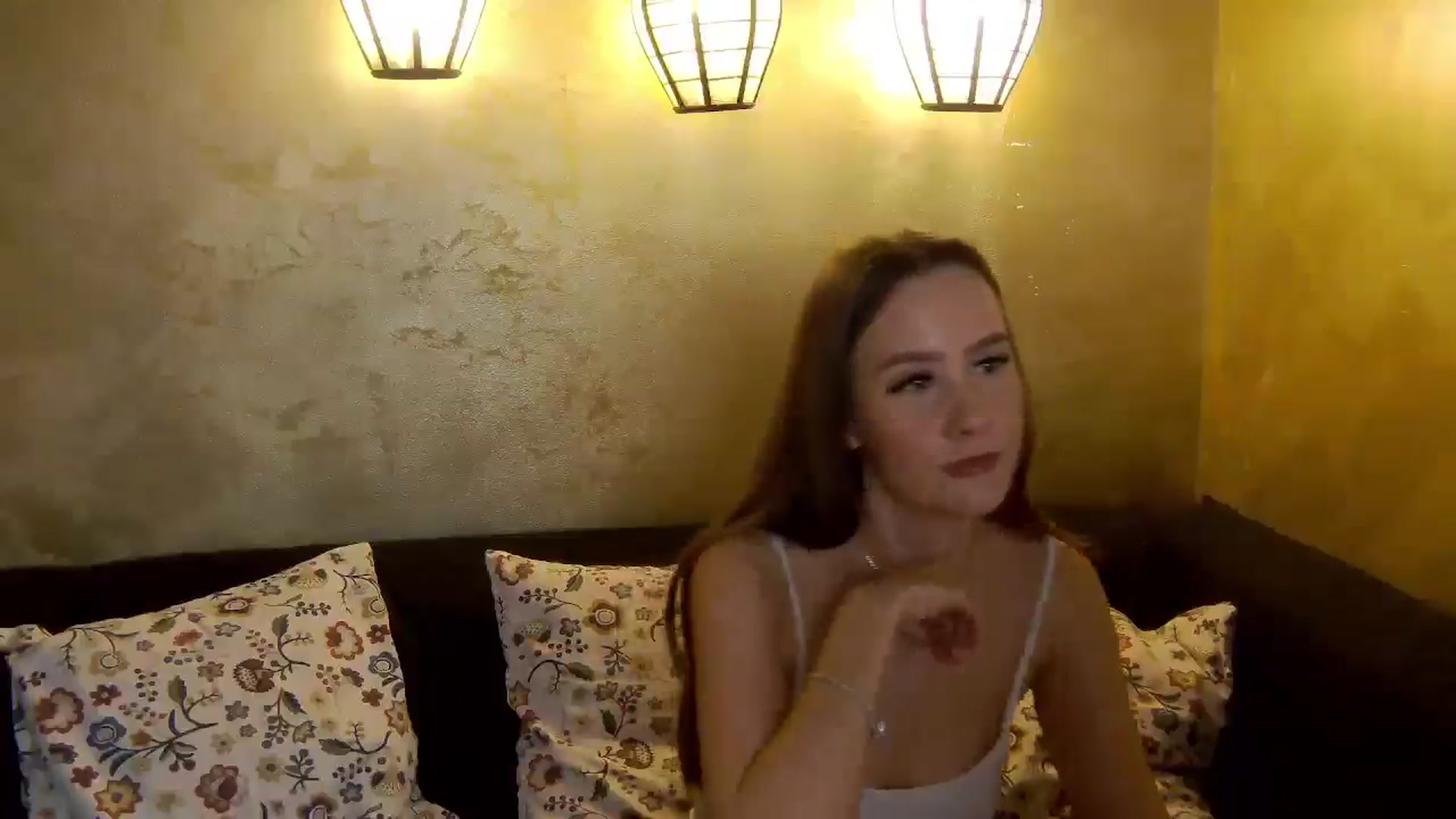 Gallery image thumbnail from Radiance's myfreecams stream on, 01/04/2026, 20:22 image 16 of 20