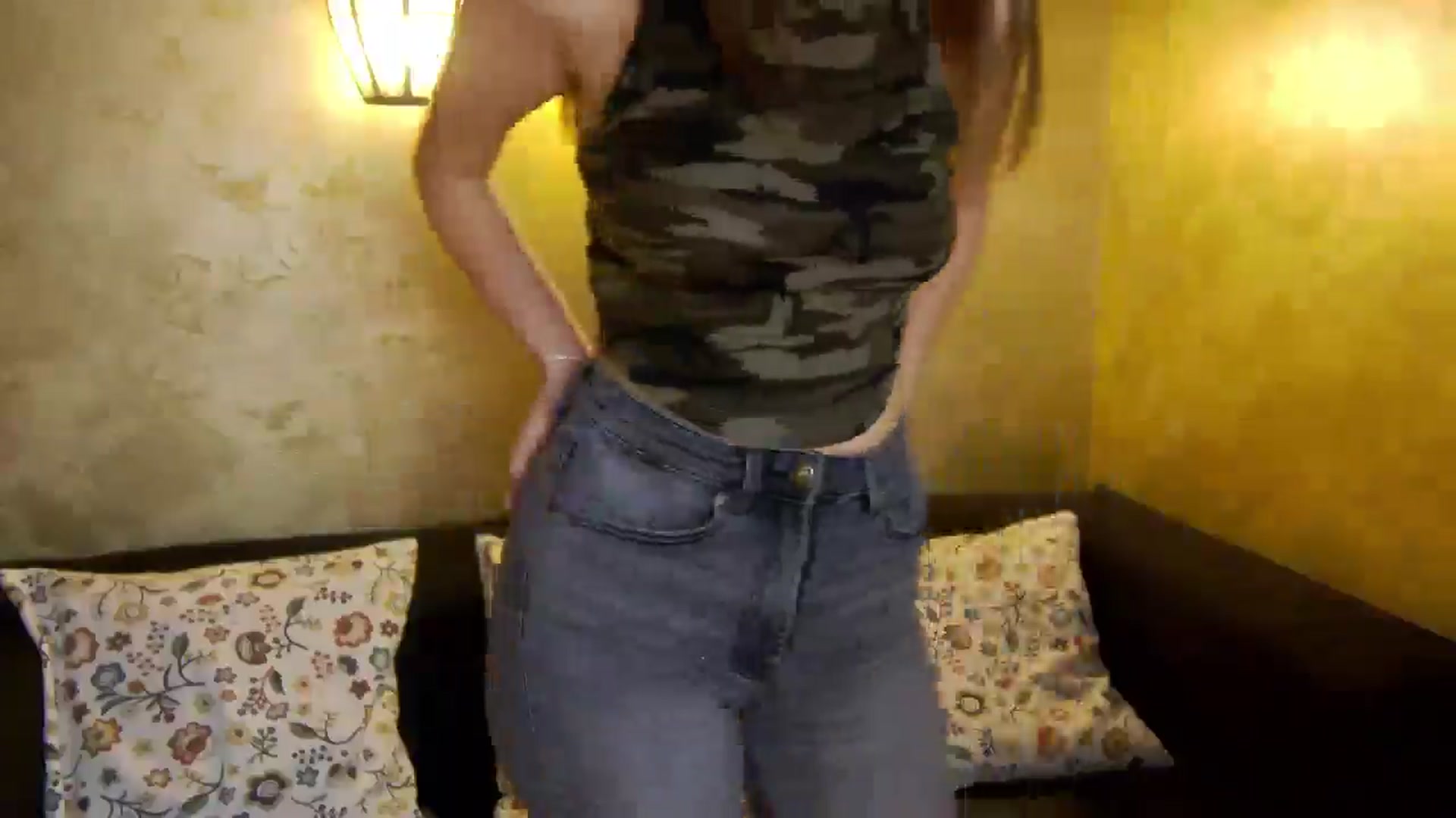 Gallery image thumbnail from Radiance's myfreecams stream on, 01/05/2026, 16:13 image 17 of 20