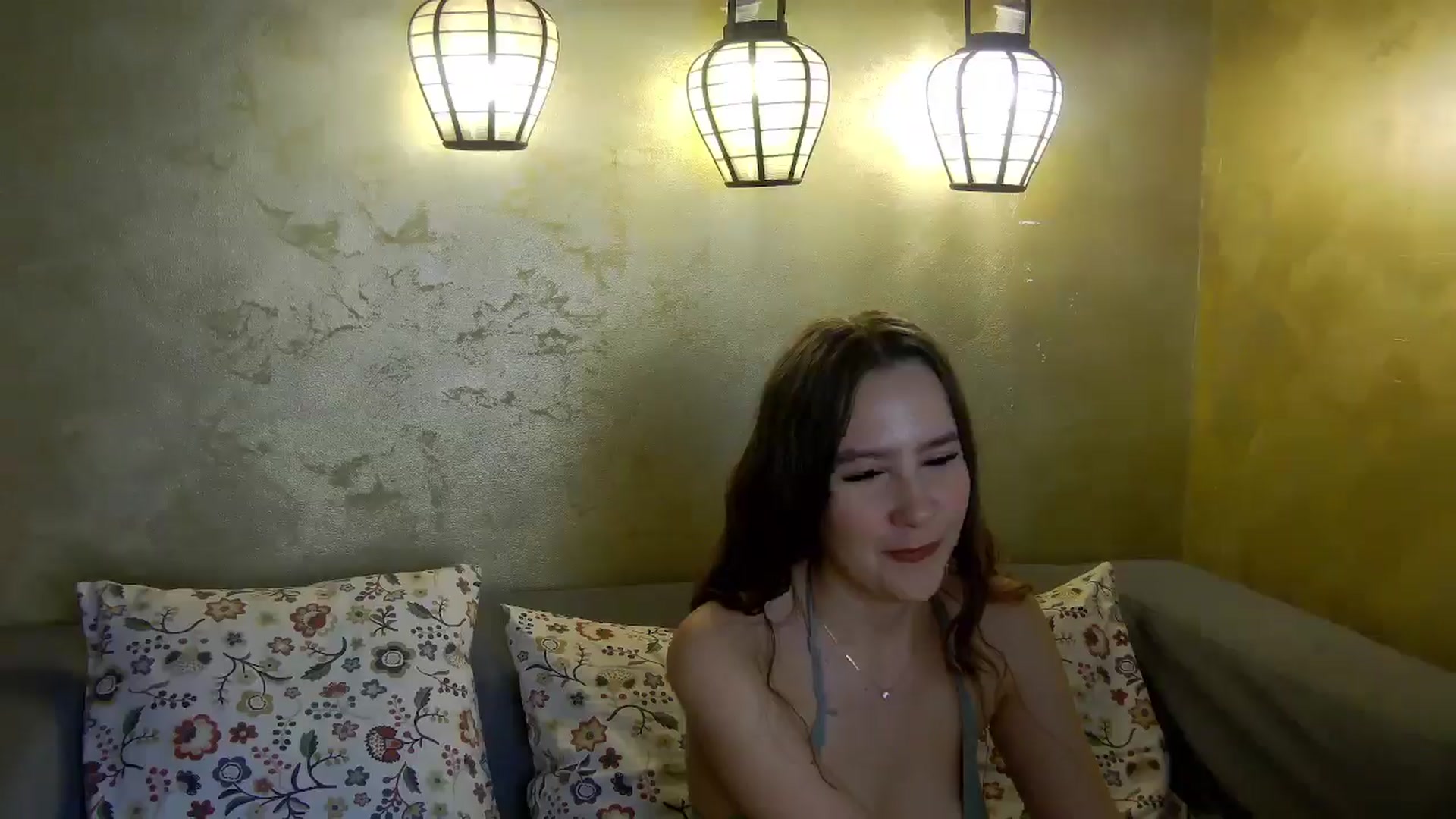 Gallery image thumbnail from Radiance's myfreecams stream on, 01/13/2026, 16:02 image 16 of 20