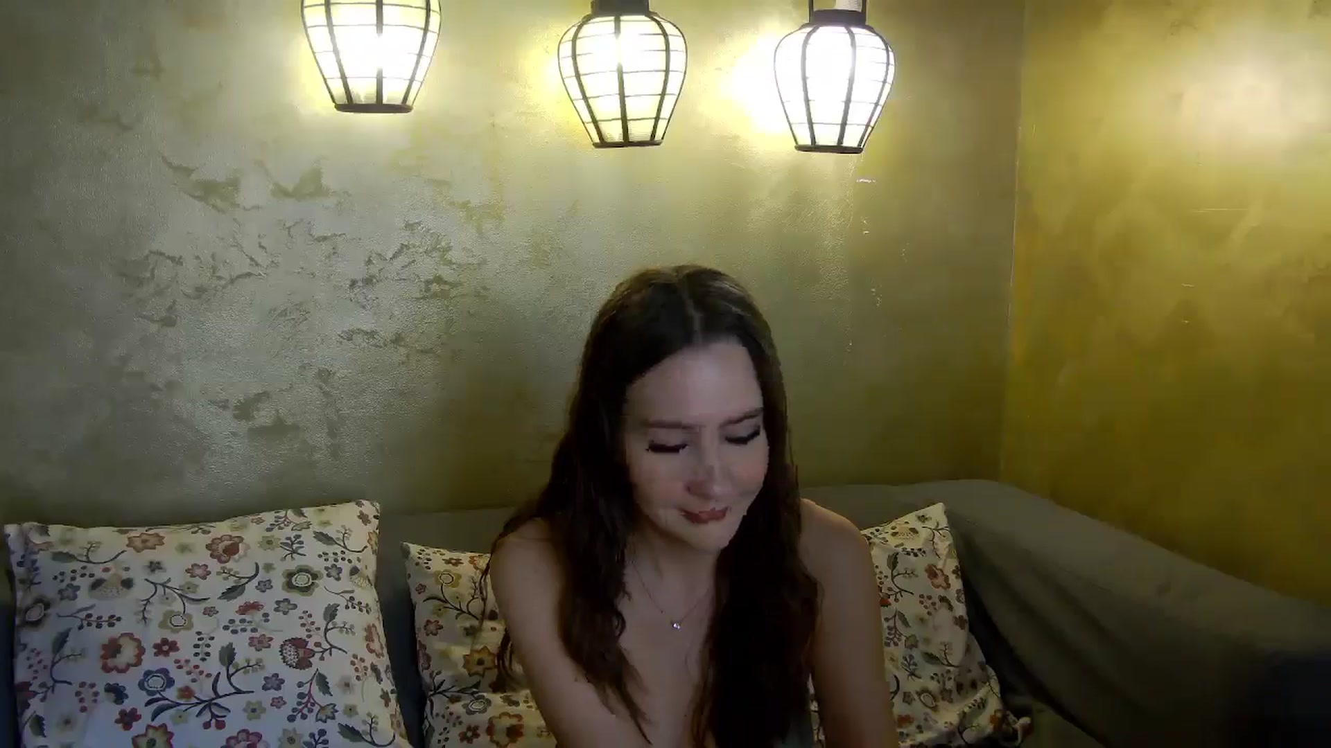 Gallery image thumbnail from Radiance's myfreecams stream on, 01/13/2026, 18:57 image 17 of 20