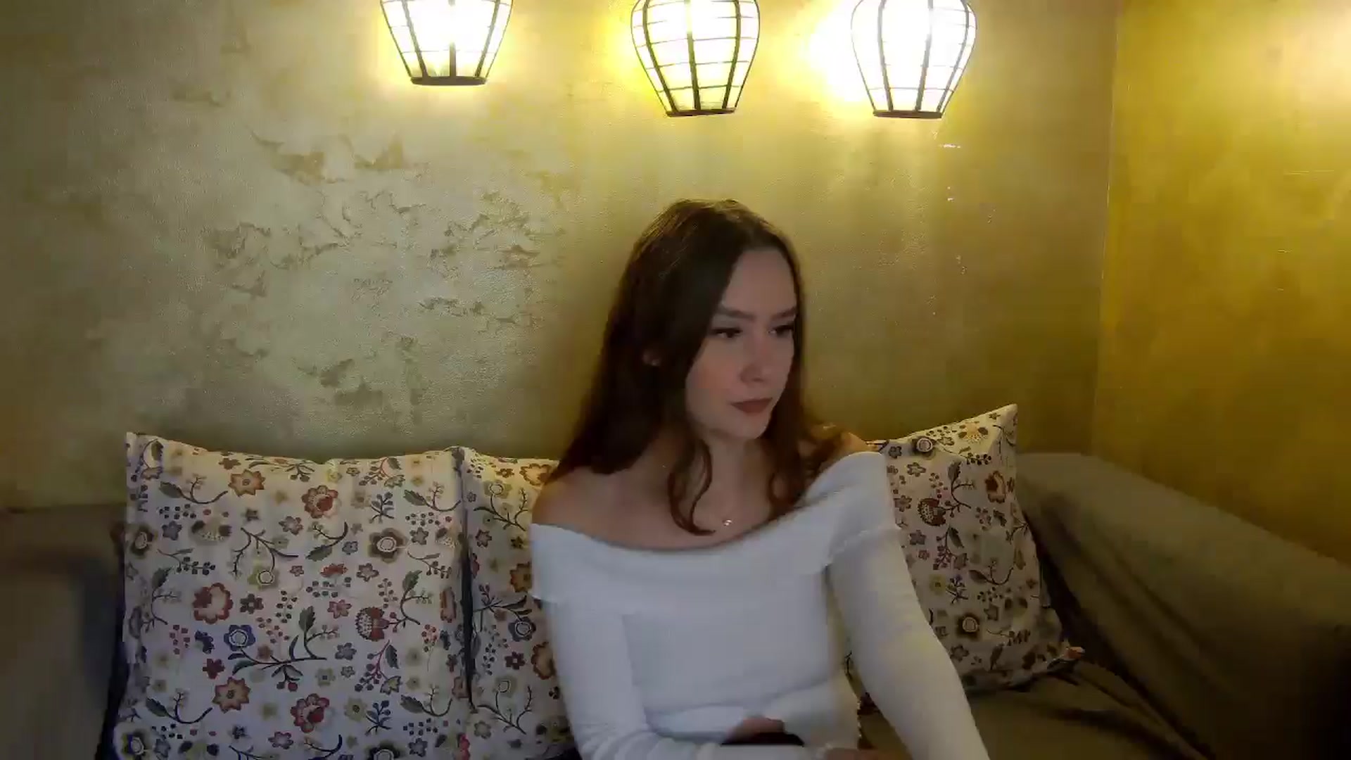 Gallery image thumbnail from Radiance's myfreecams stream on, 01/14/2026, 13:19 image 1 of 20