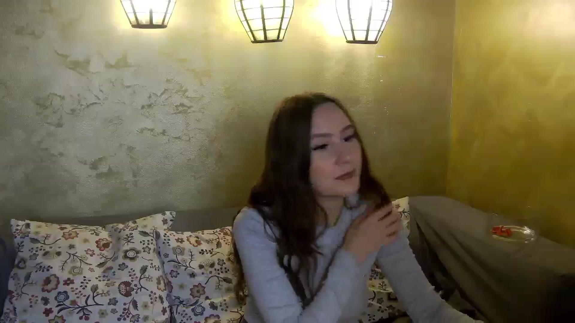 Gallery image thumbnail from Radiance's myfreecams stream on, 01/14/2026, 18:14 image 8 of 20