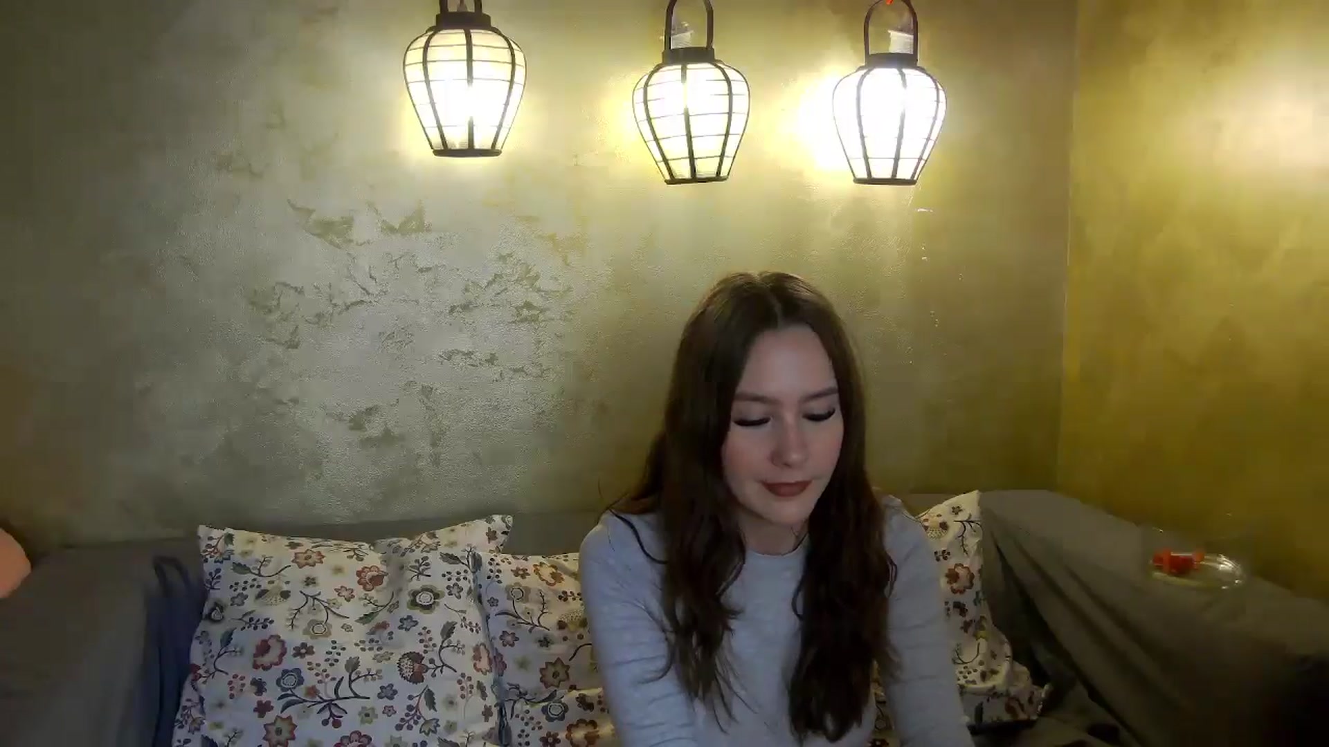 Gallery image thumbnail from Radiance's myfreecams stream on, 01/14/2026, 18:14 image 16 of 20
