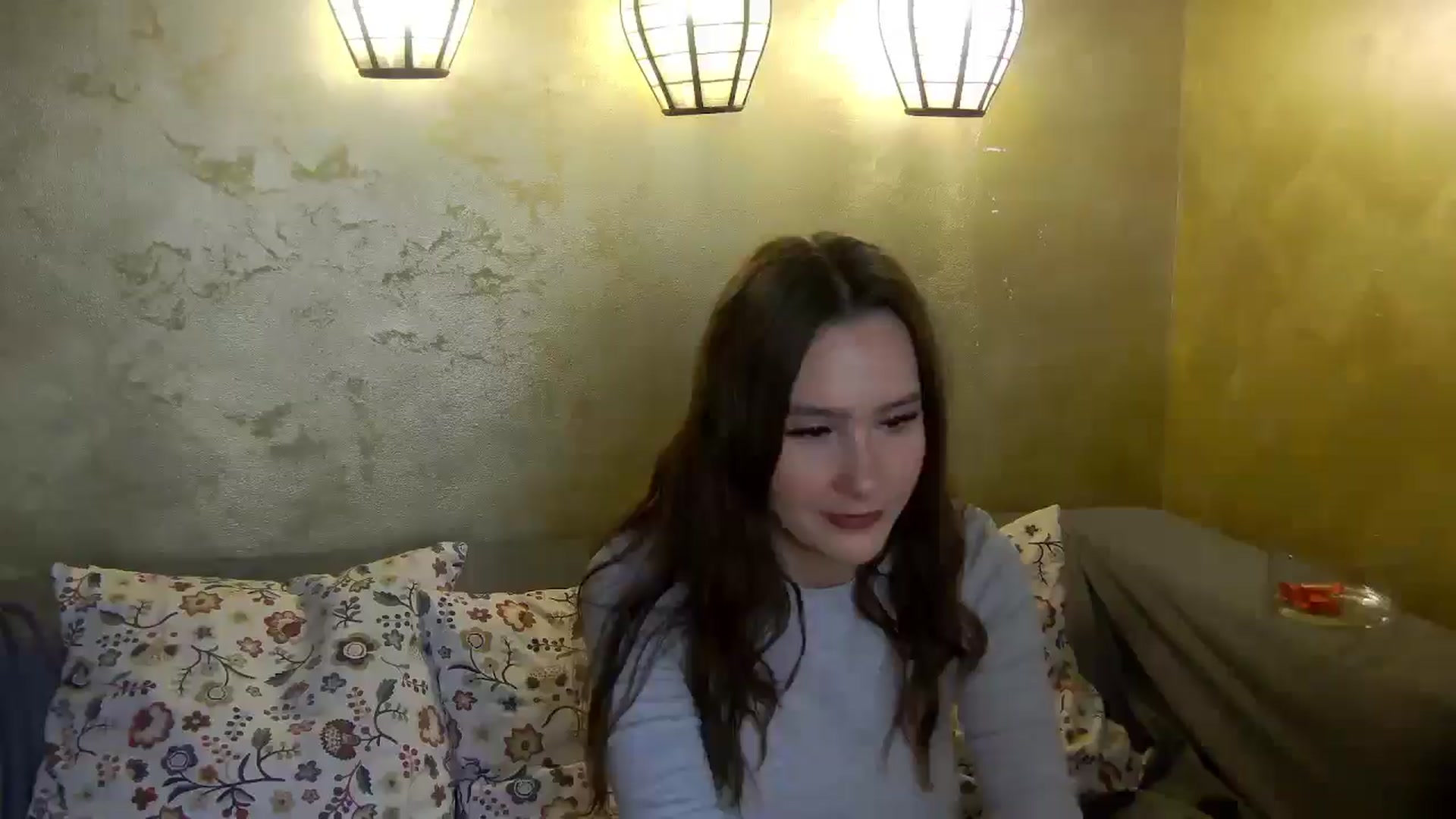 Gallery image thumbnail from Radiance's myfreecams stream on, 01/14/2026, 19:19 image 17 of 20