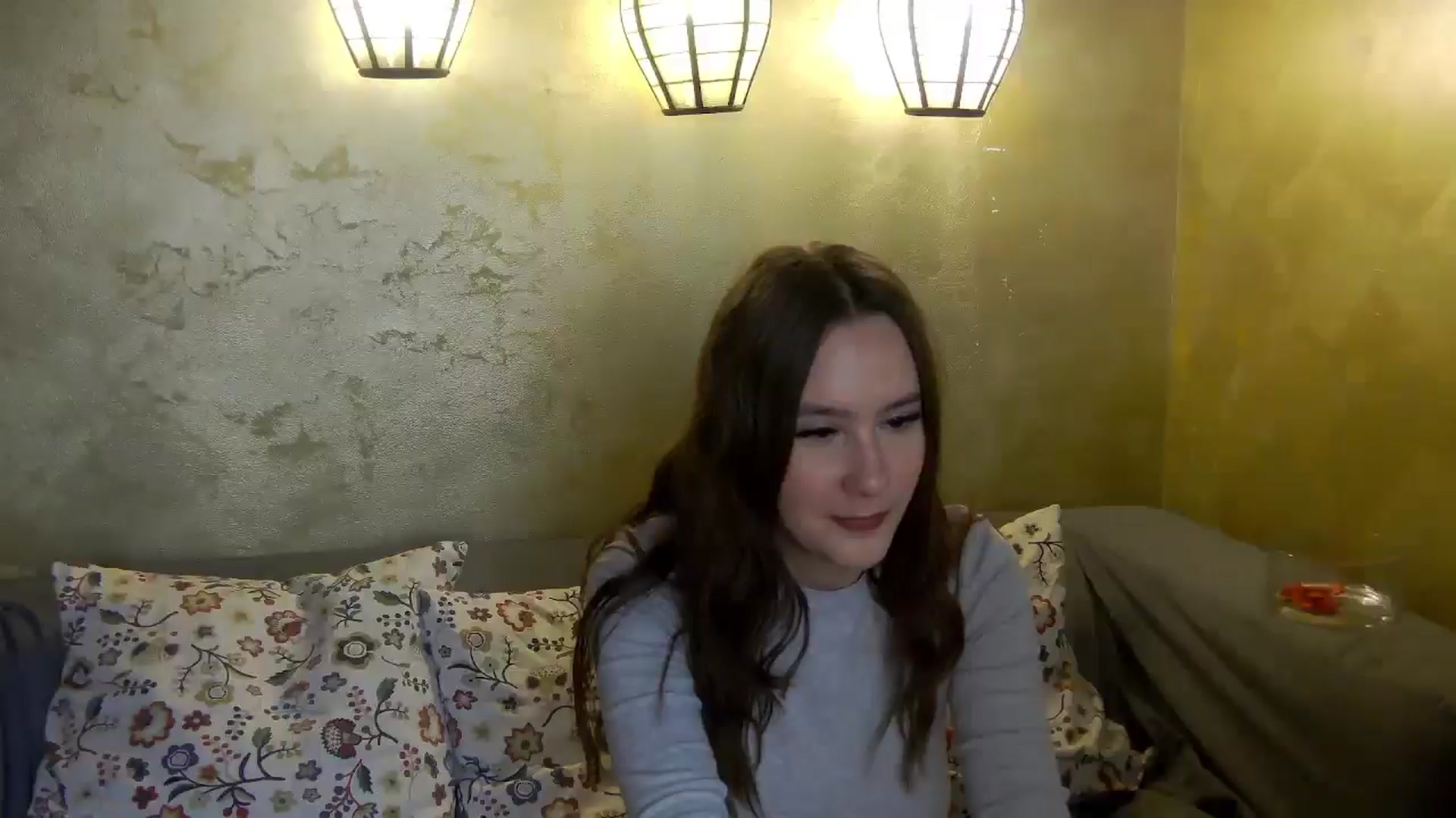 Gallery image thumbnail from Radiance's myfreecams stream on, 01/14/2026, 19:19 image 14 of 20