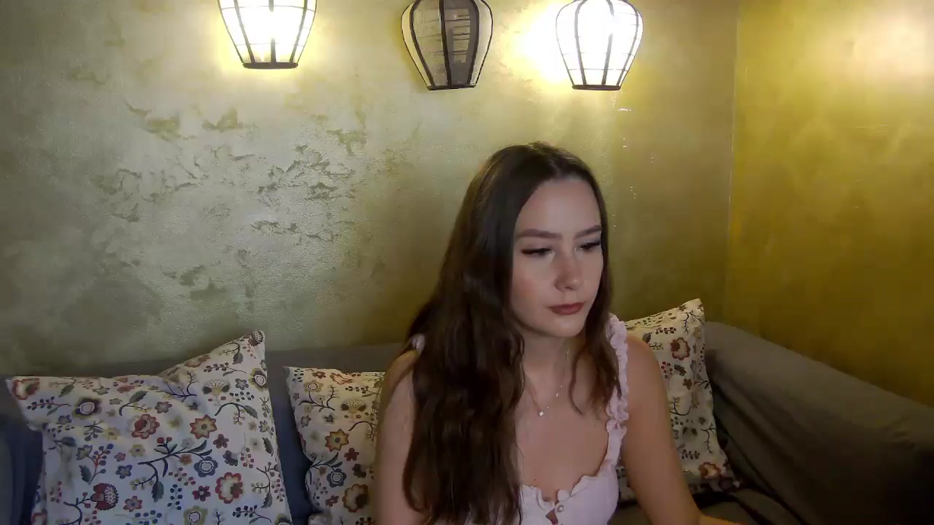 Gallery image thumbnail from Radiance's myfreecams stream on, 01/16/2026, 14:20 image 6 of 20