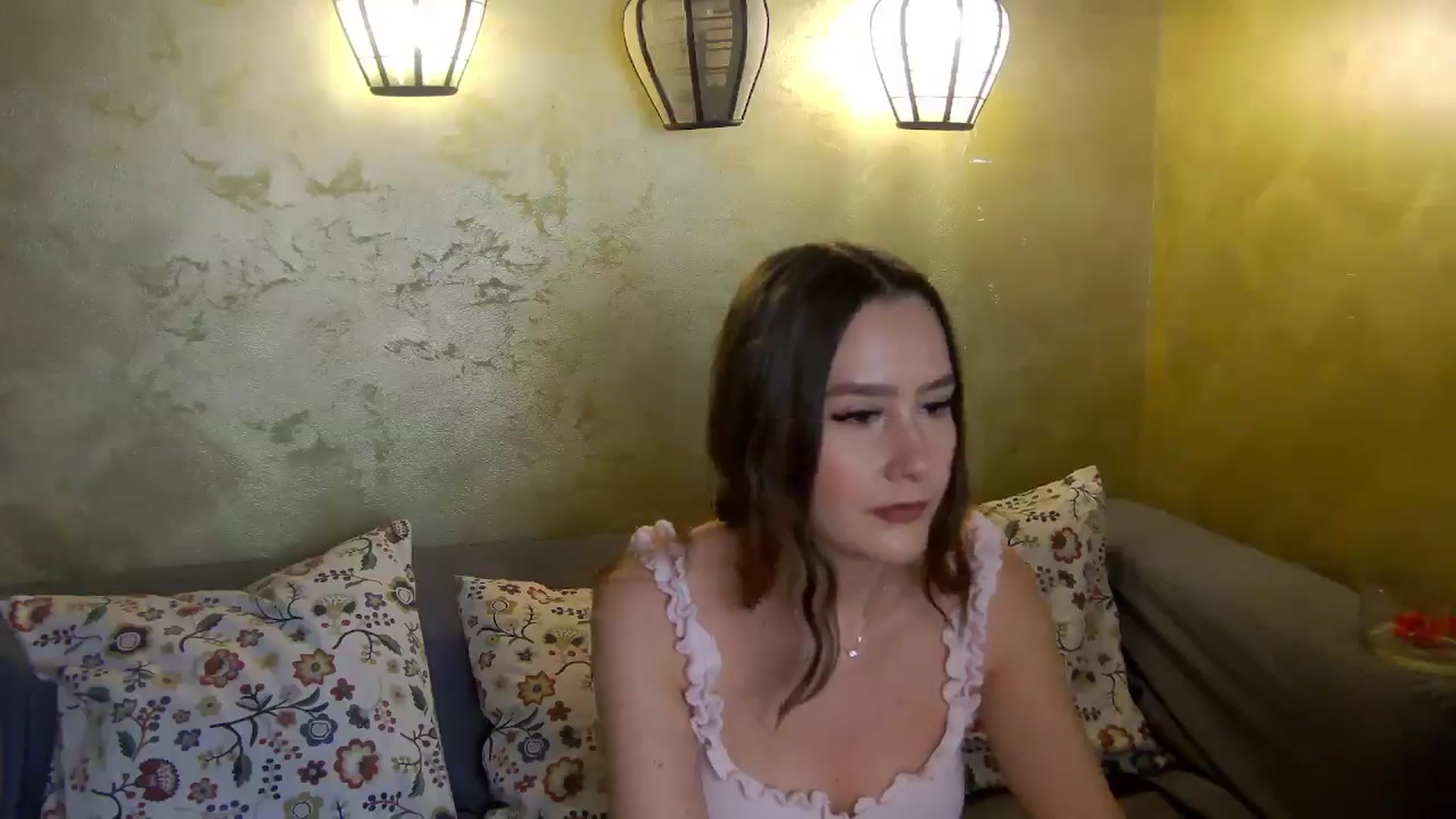 Gallery image thumbnail from Radiance's myfreecams stream on, 01/16/2026, 14:51 image 9 of 20