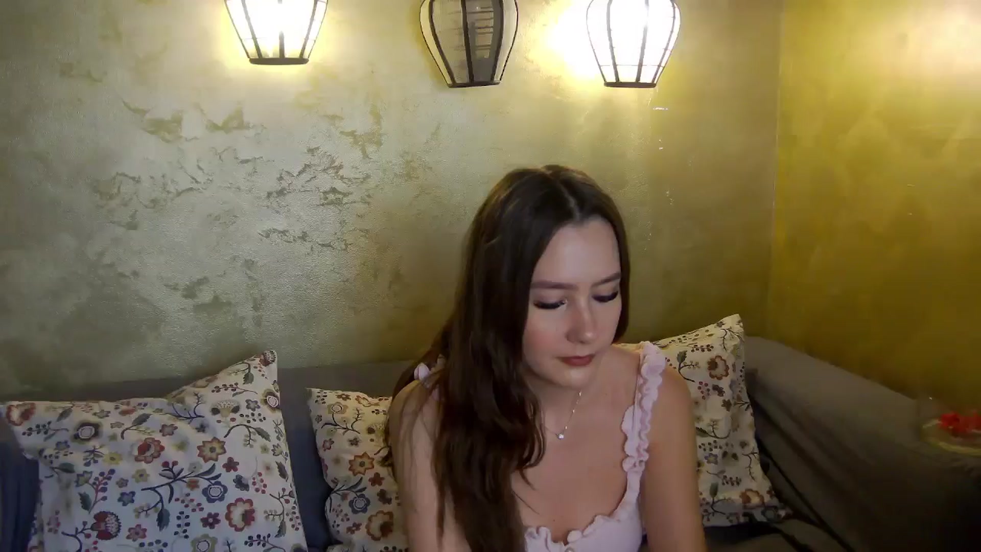 Gallery image thumbnail from Radiance's myfreecams stream on, 01/16/2026, 14:51 image 10 of 20
