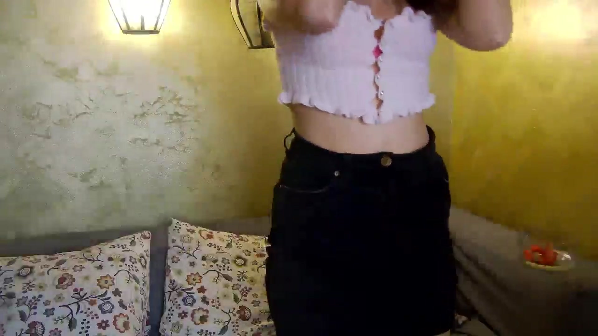 Gallery image thumbnail from Radiance's myfreecams stream on, 01/16/2026, 19:28 image 2 of 20
