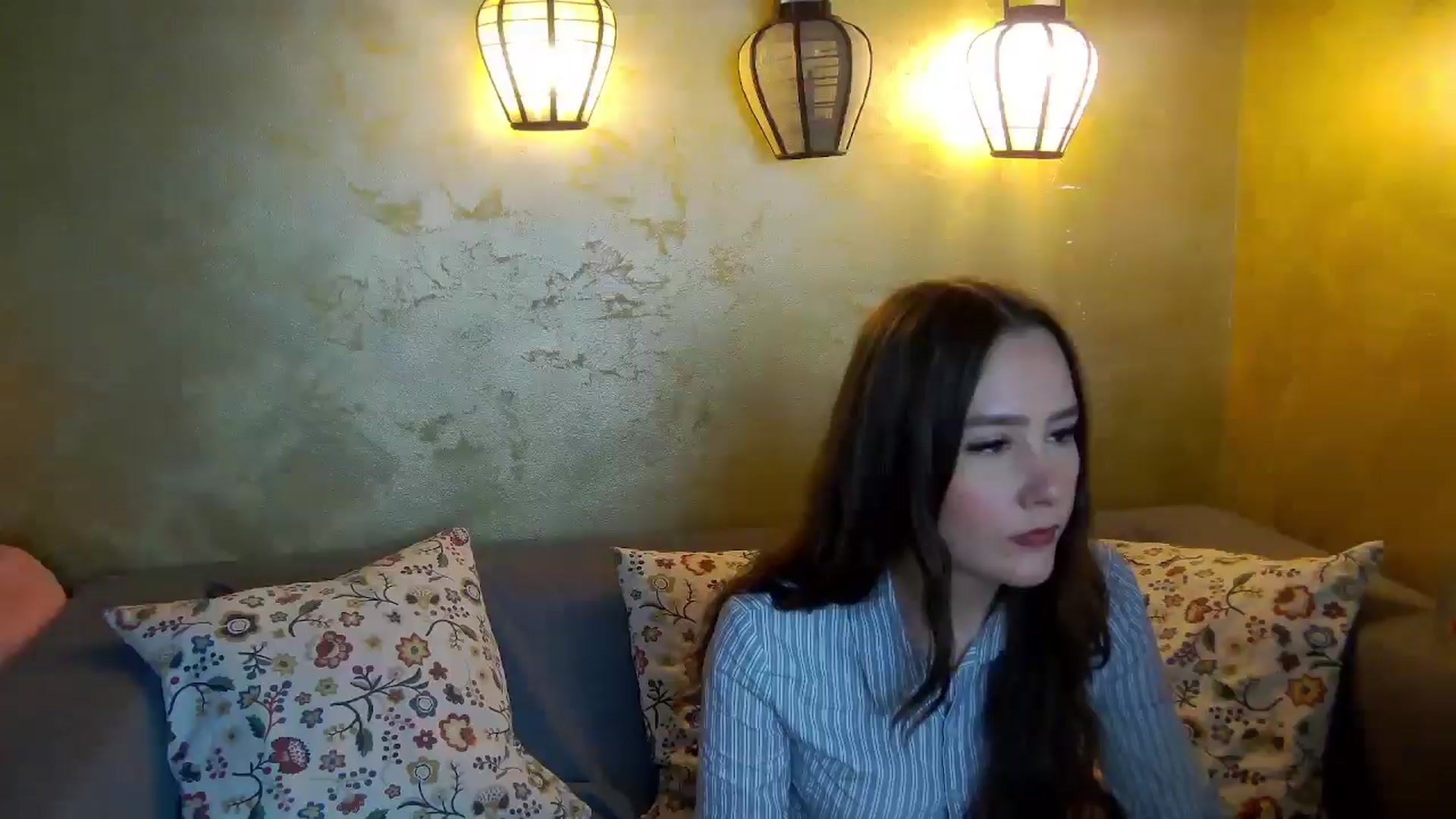 Gallery image thumbnail from Radiance's myfreecams stream on, 01/17/2026, 16:18 image 1 of 20