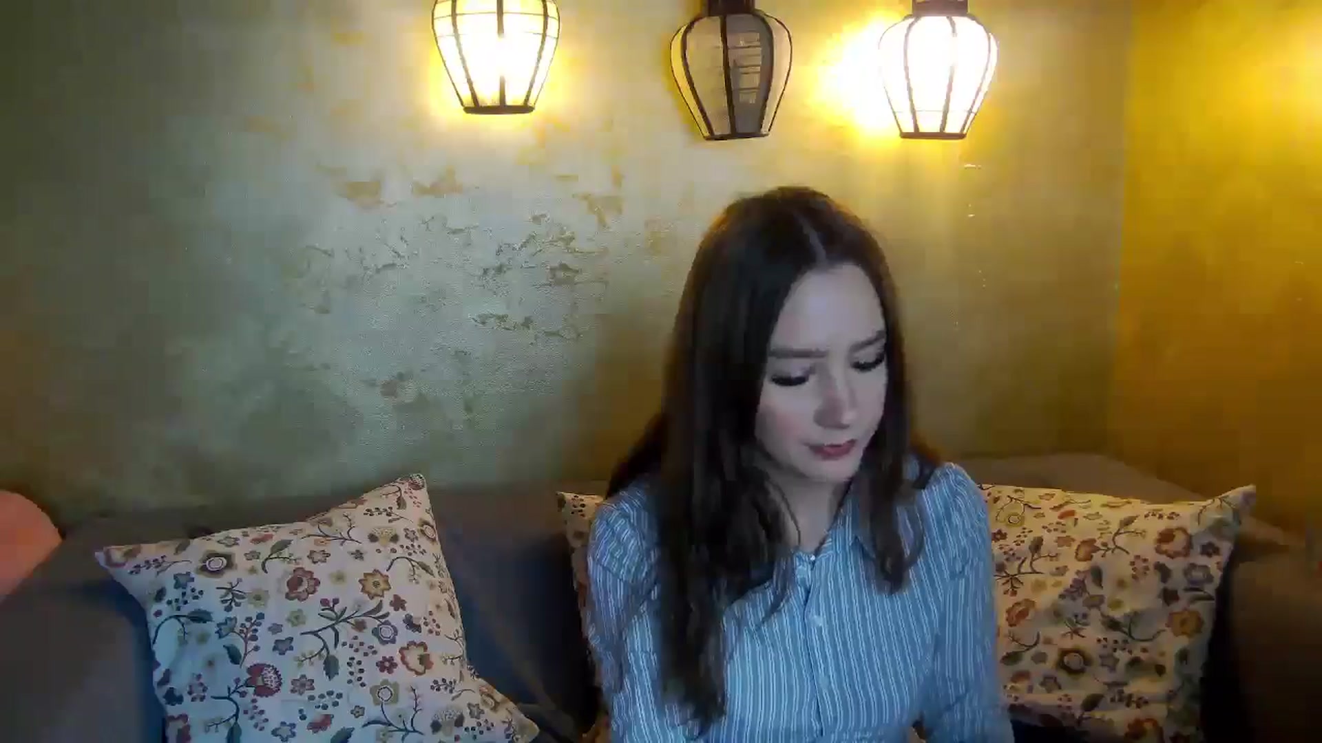 Gallery image thumbnail from Radiance's myfreecams stream on, 01/17/2026, 16:18 image 14 of 20