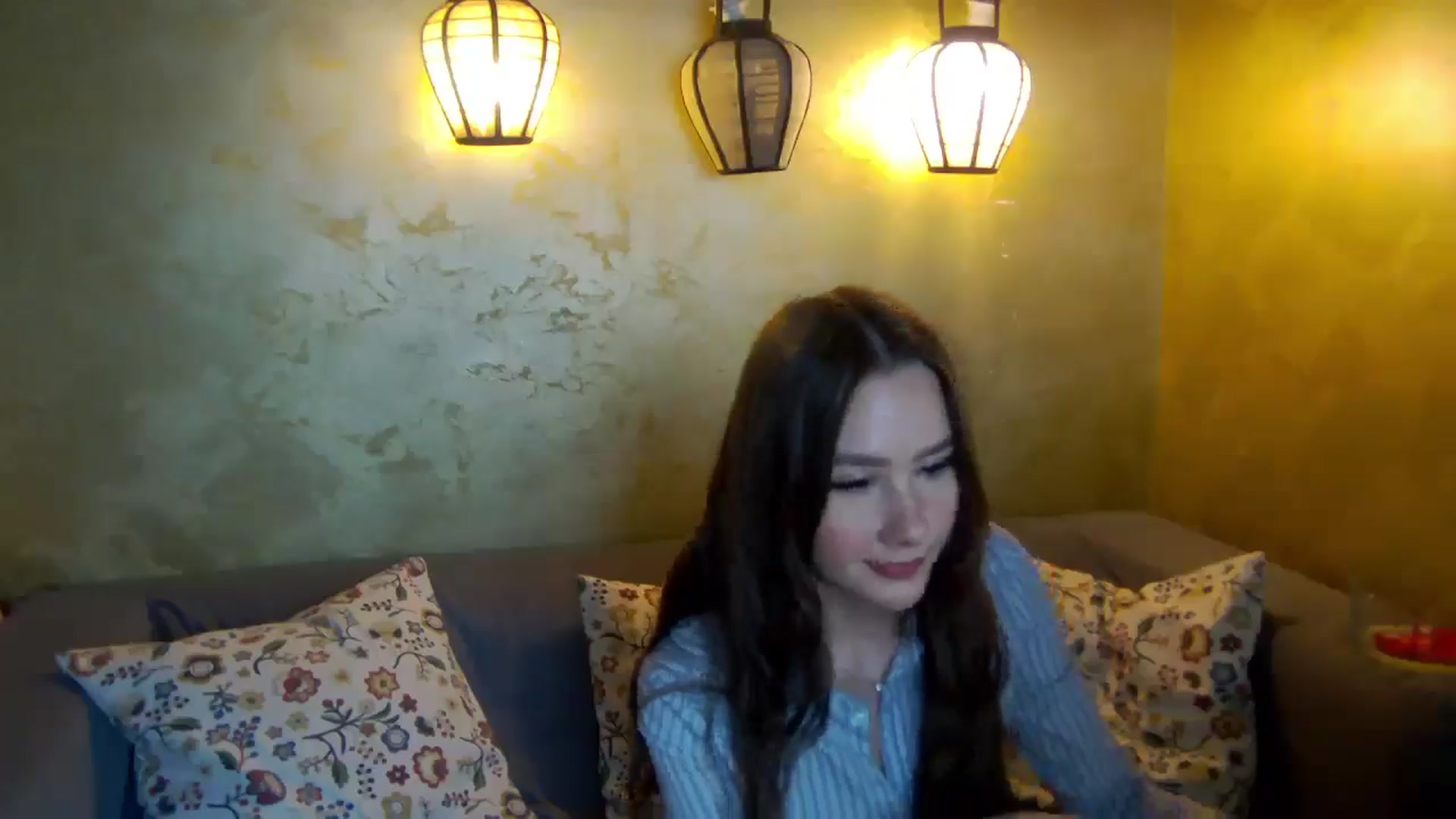 Gallery image thumbnail from Radiance's myfreecams stream on, 01/17/2026, 18:22 image 17 of 20