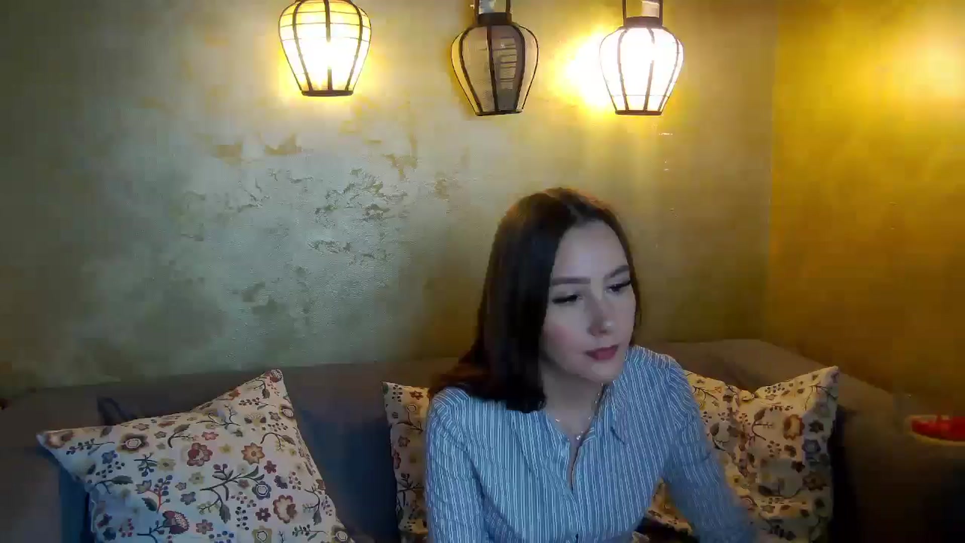 Gallery image thumbnail from Radiance's myfreecams stream on, 01/17/2026, 18:22 image 6 of 20