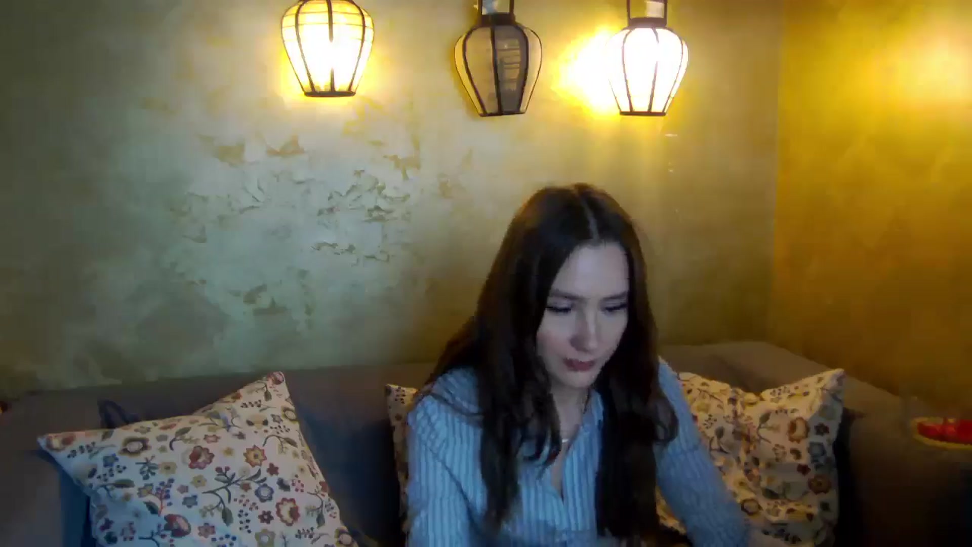 Gallery image thumbnail from Radiance's myfreecams stream on, 01/17/2026, 18:22 image 14 of 20