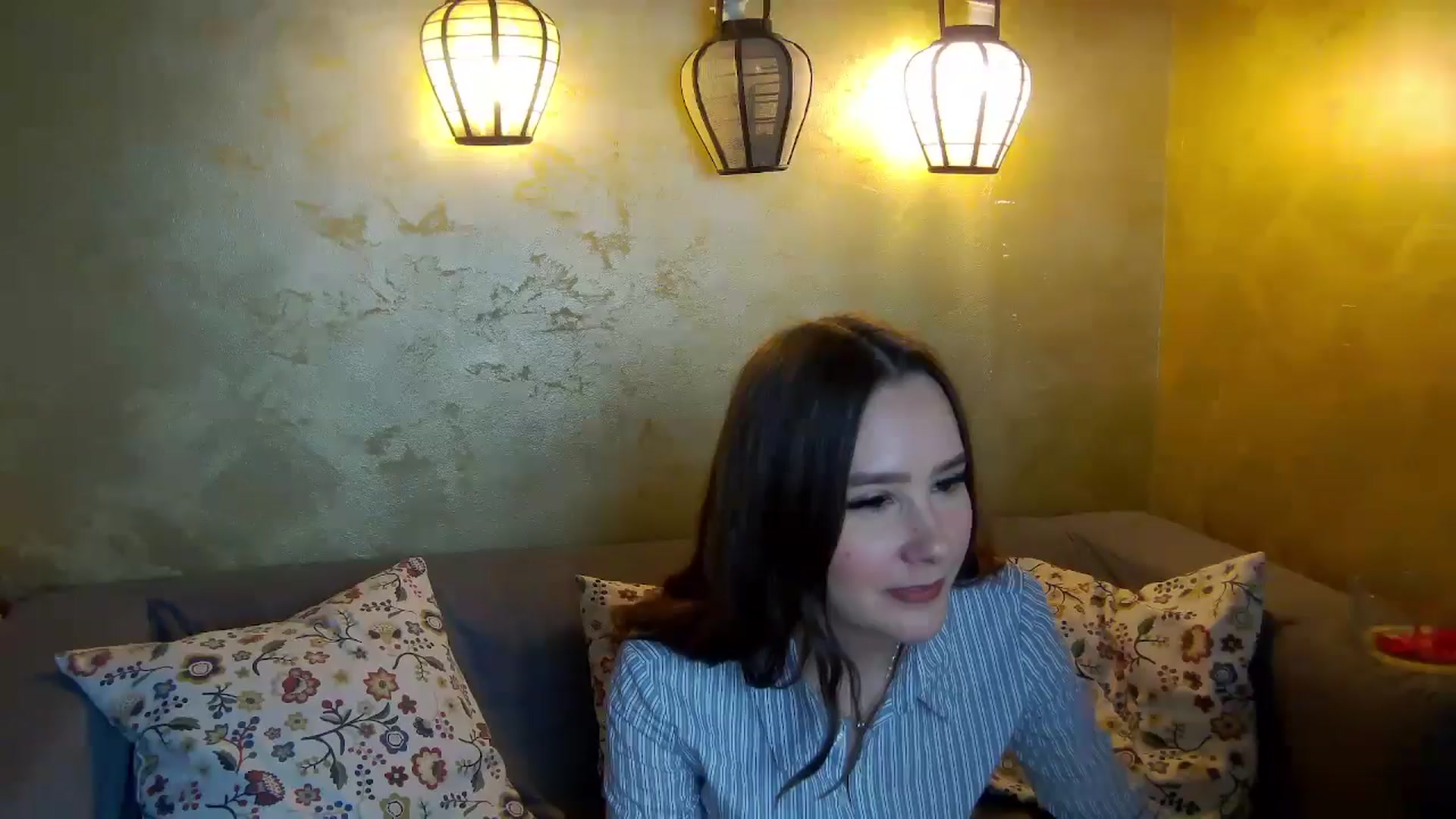 Gallery image thumbnail from Radiance's myfreecams stream on, 01/17/2026, 18:22 image 7 of 20