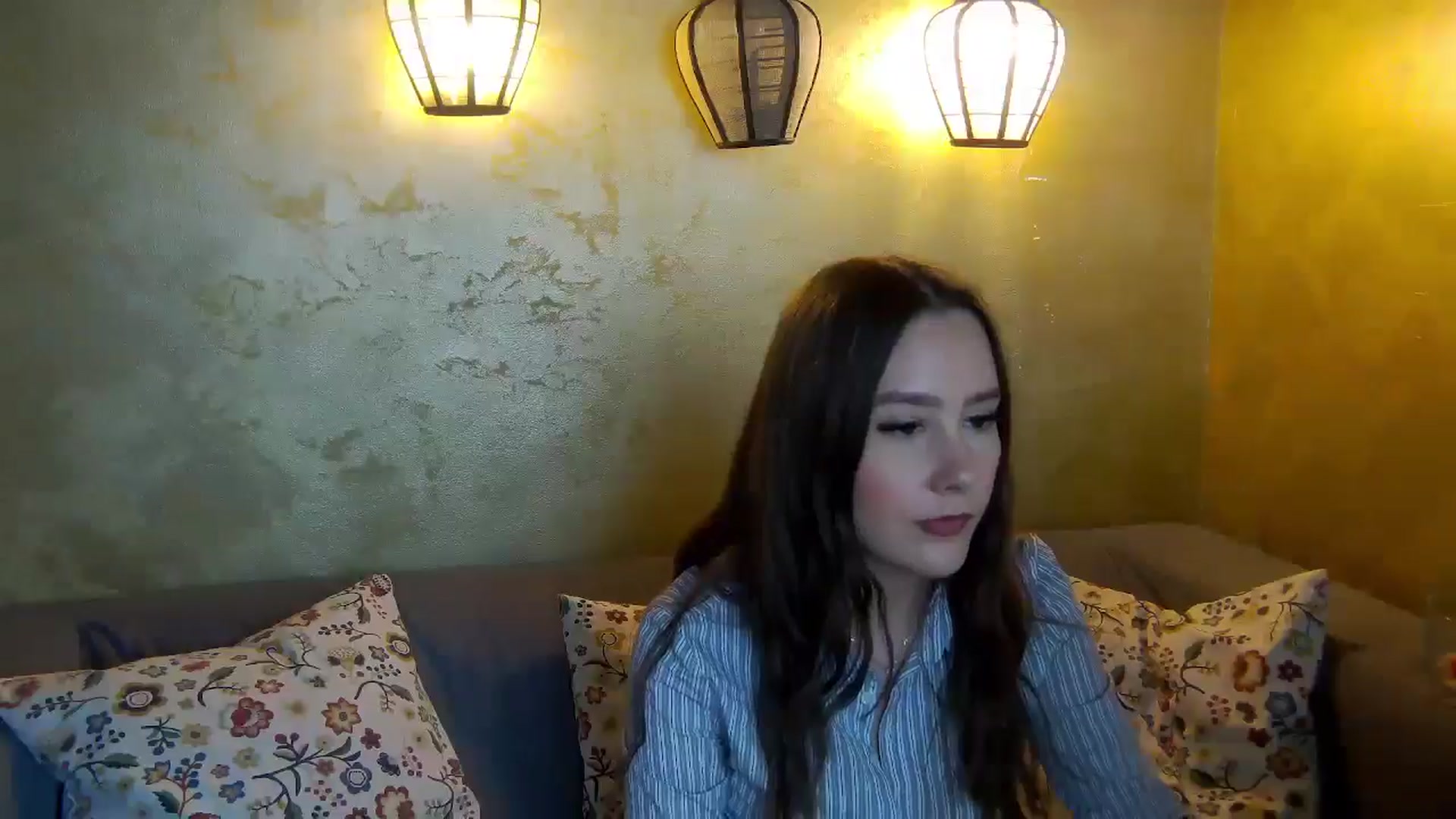 Gallery image thumbnail from Radiance's myfreecams stream on, 01/17/2026, 18:22 image 5 of 20