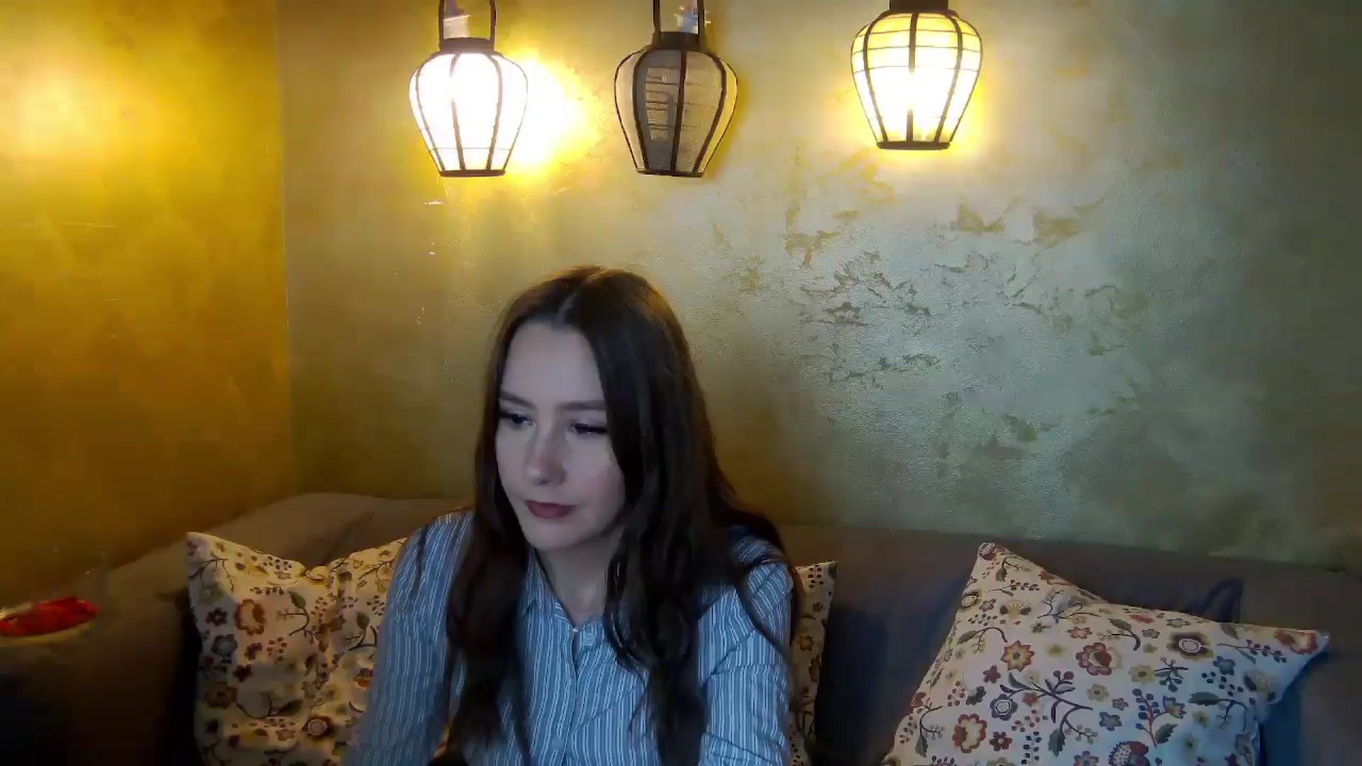 Gallery image thumbnail from Radiance's myfreecams stream on, 01/17/2026, 19:59 image 15 of 20