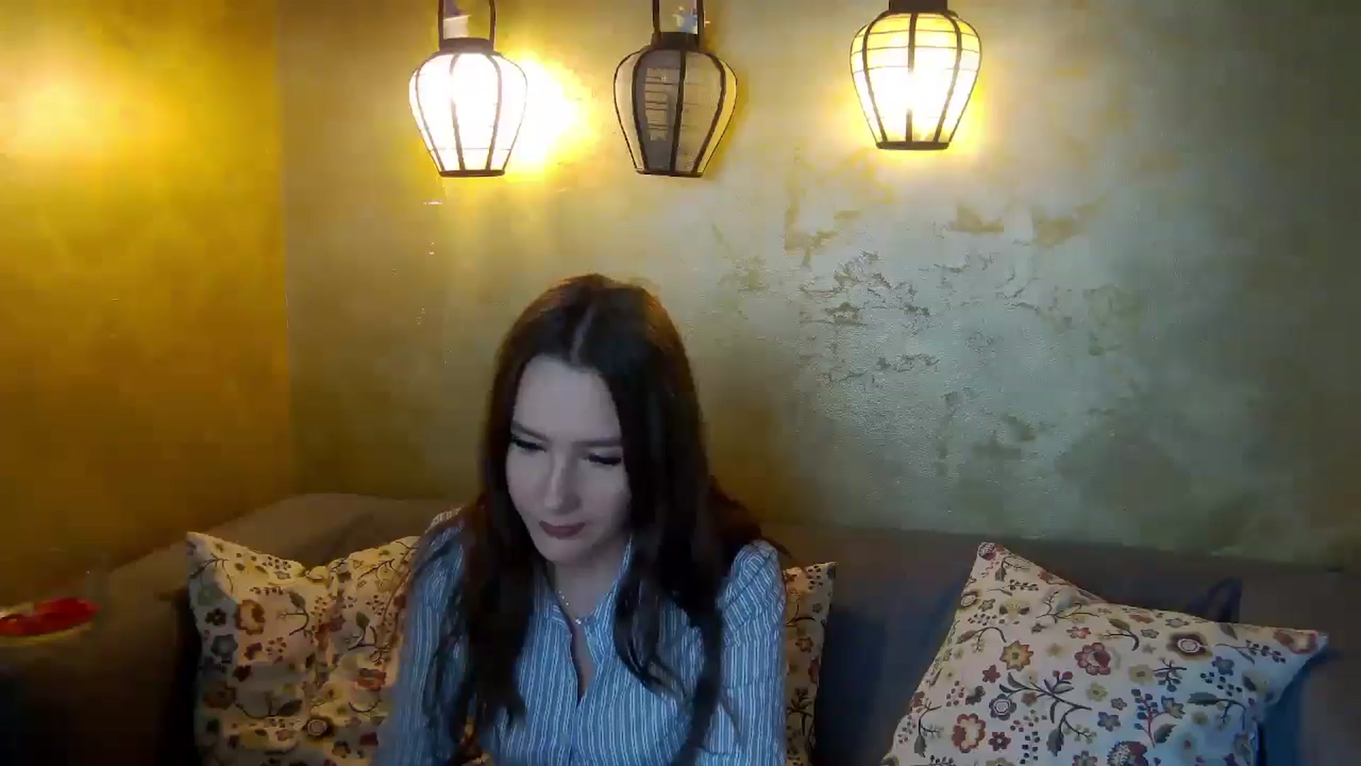 Gallery image thumbnail from Radiance's myfreecams stream on, 01/17/2026, 19:59 image 11 of 20