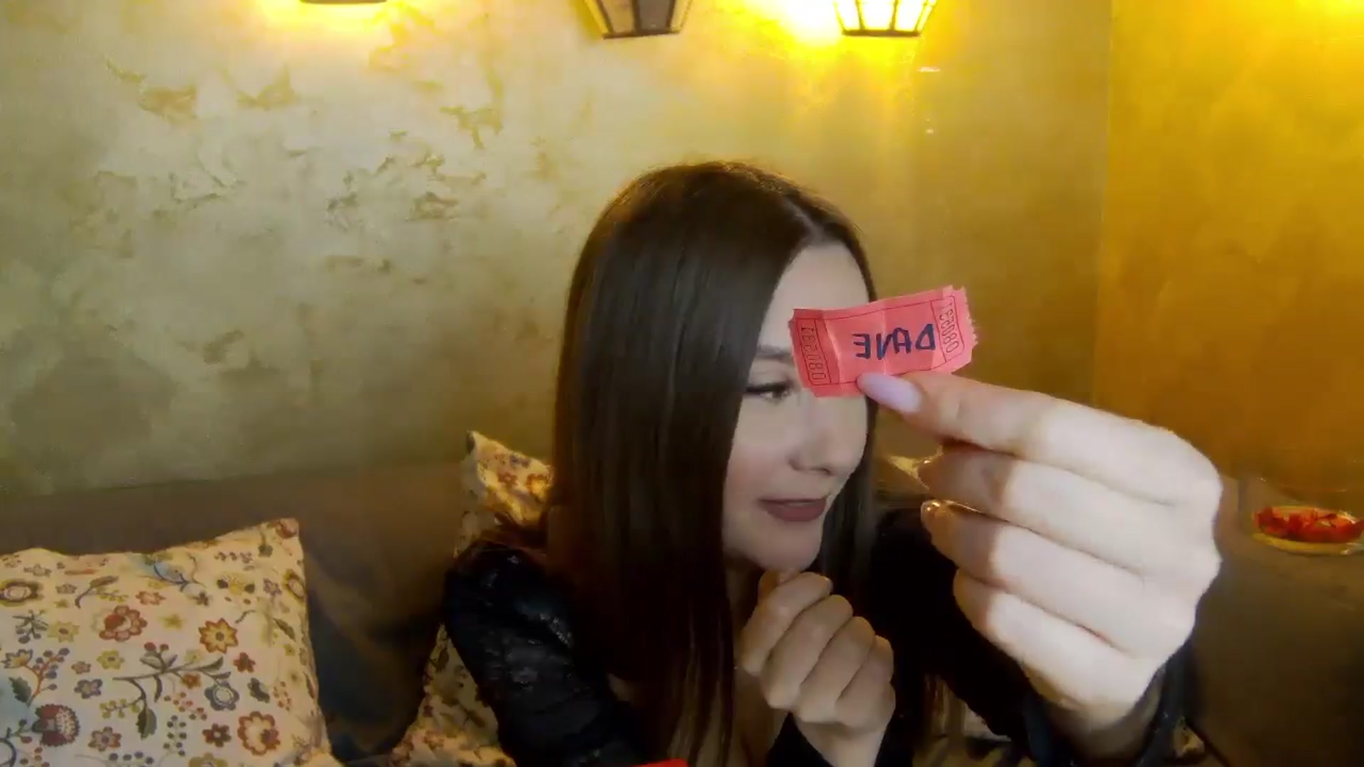 Gallery image thumbnail from Radiance's myfreecams stream on, 01/18/2026, 20:08 image 3 of 20