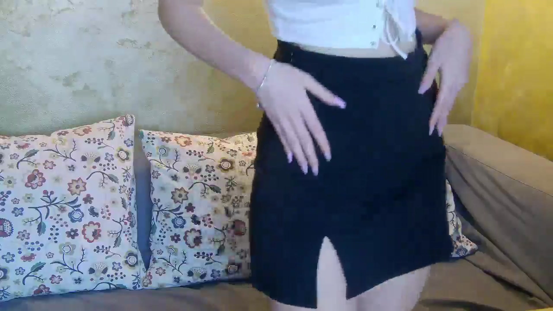 Gallery image thumbnail from Radiance's myfreecams stream on, 01/21/2026, 13:52 image 18 of 20