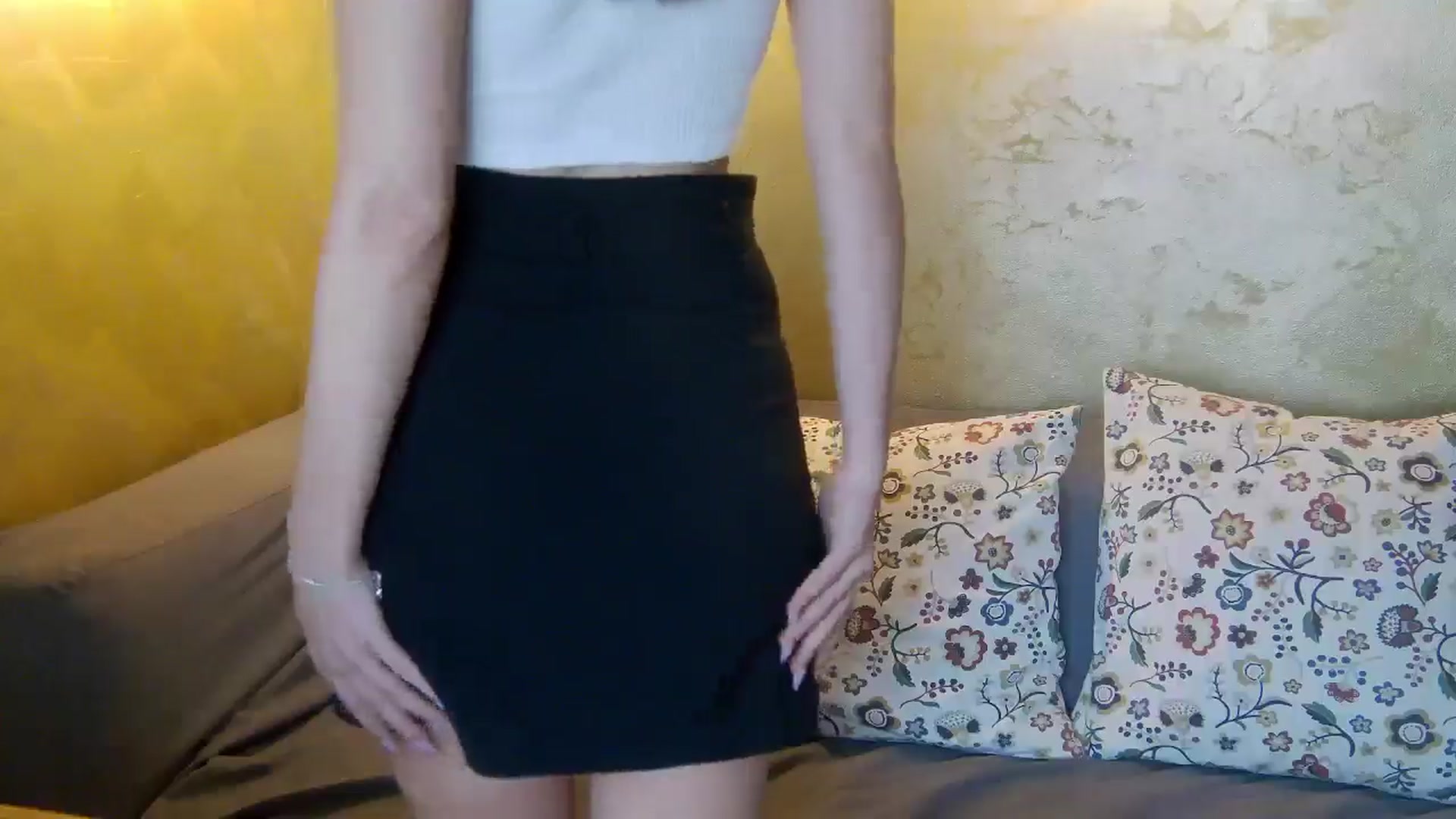 Gallery image thumbnail from Radiance's myfreecams stream on, 01/21/2026, 16:16 image 8 of 20